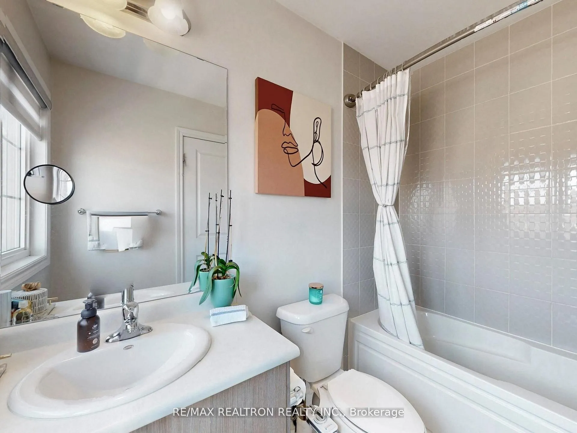 Photo 23 of 6 Oakmore Lane, Brampton, Bram West — HOMEH