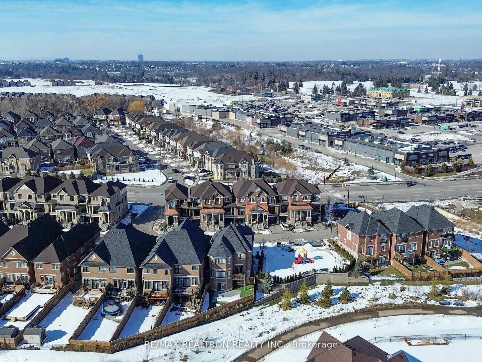 Photo 36 of 6 Oakmore Lane, Brampton, Bram West — HOMEH
