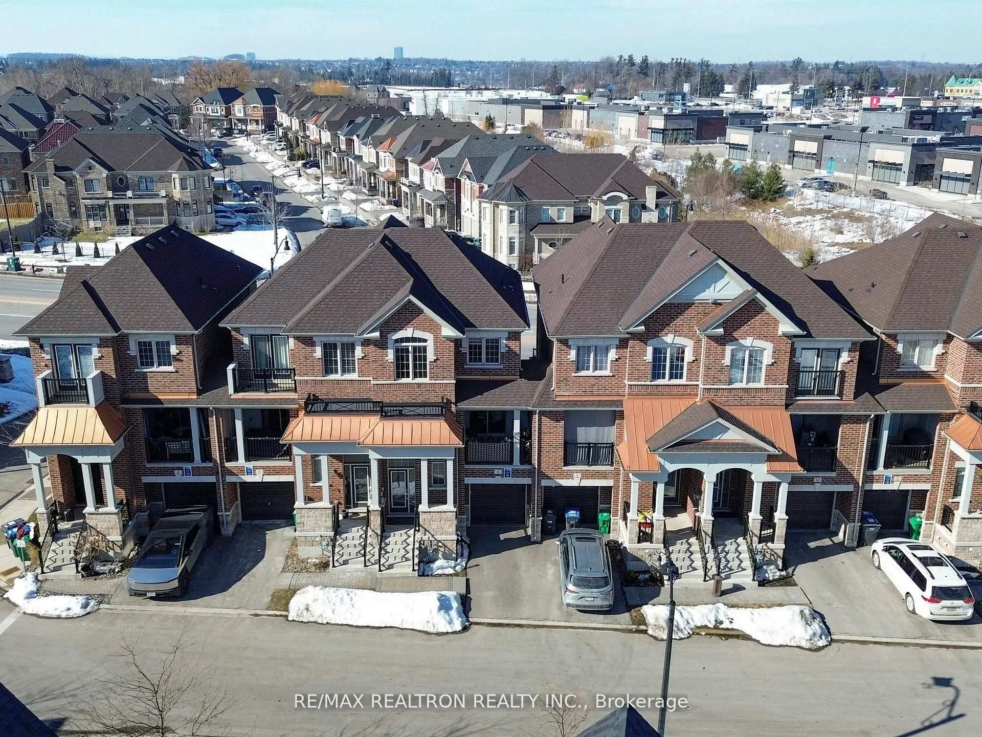 Photo 39 of 6 Oakmore Lane, Brampton, Bram West — HOMEH