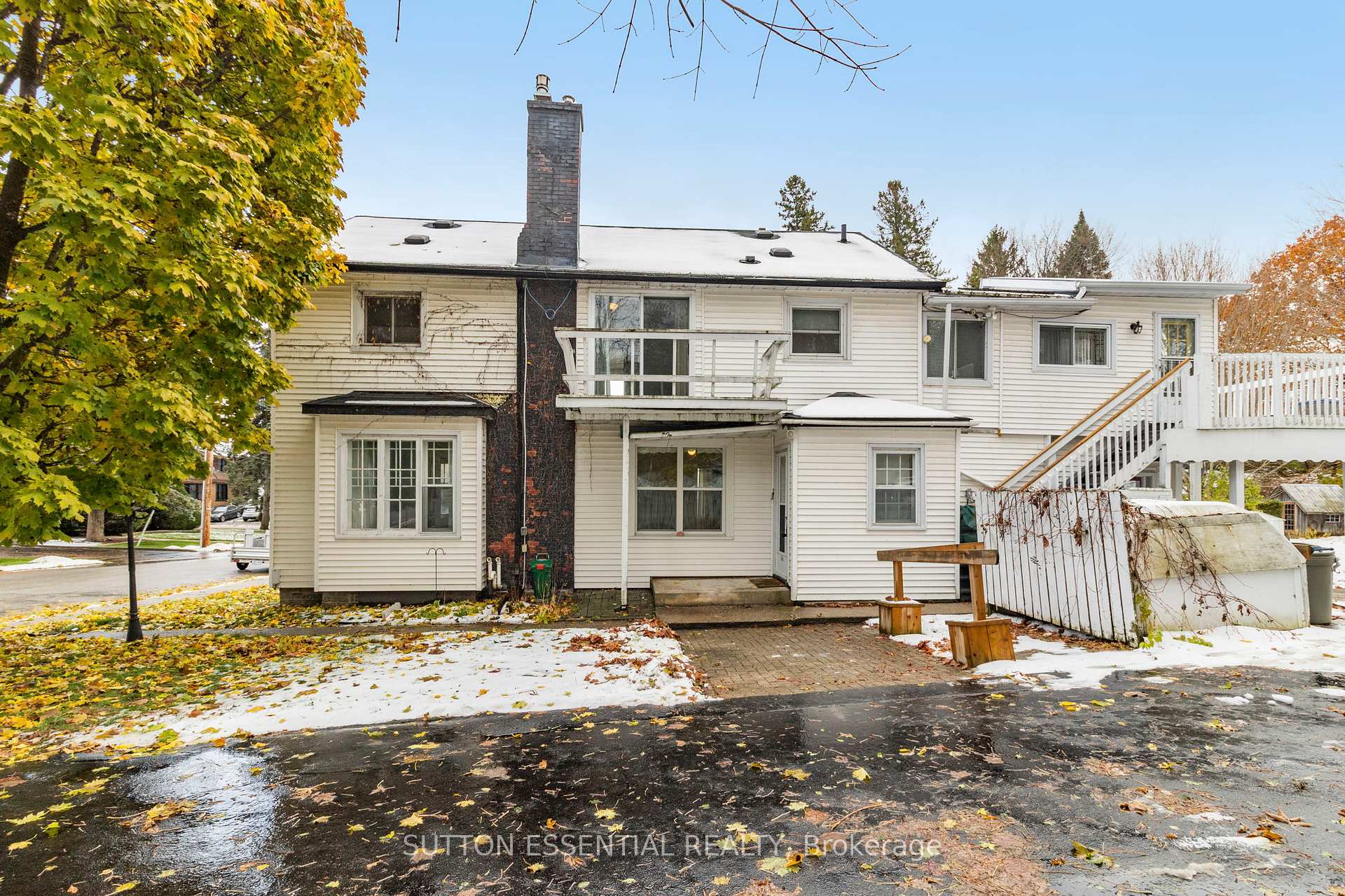Photo 4 of 36 Ann Street, Brockville — HOMEH