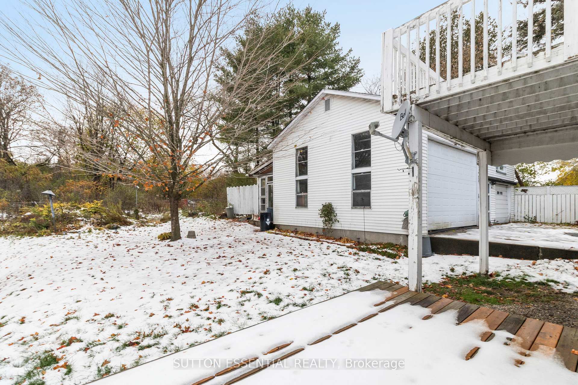 Photo 7 of 36 Ann Street, Brockville — HOMEH