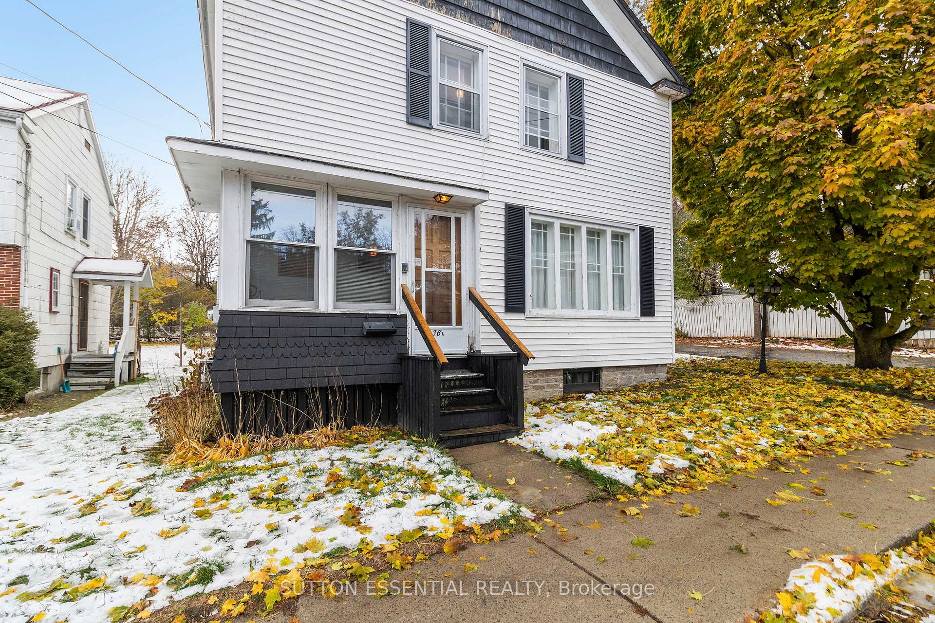 Photo 8 of 36 Ann Street, Brockville — HOMEH
