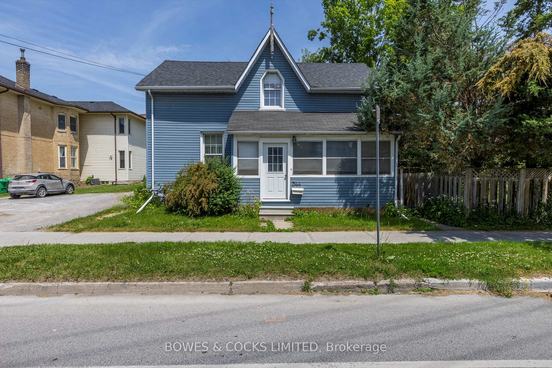 Photo 2 of 344 McDonnel Street, Peterborough, Town Ward 3 — HOMEH