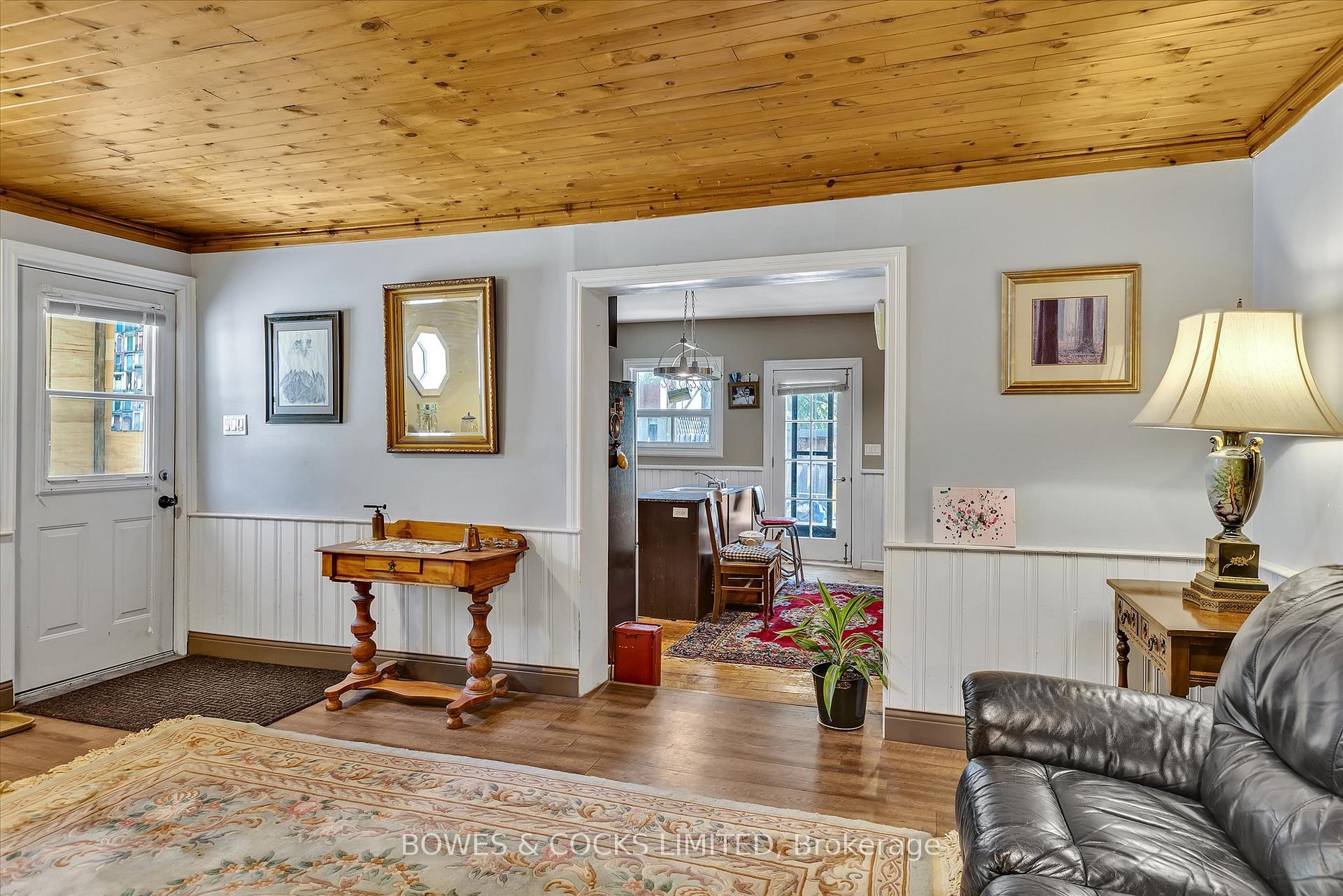 Photo 11 of 344 McDonnel Street, Peterborough, Town Ward 3 — HOMEH