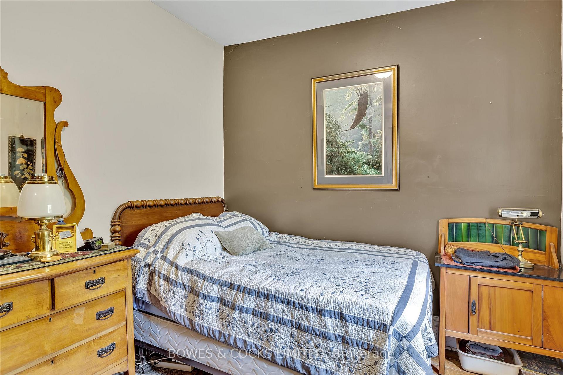 Photo 21 of 344 McDonnel Street, Peterborough, Town Ward 3 — HOMEH