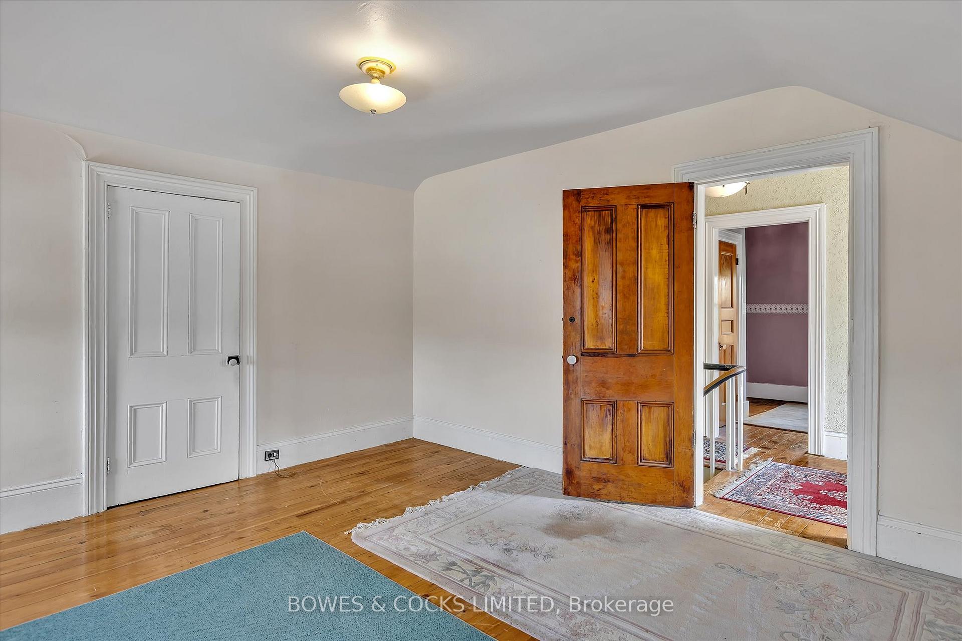 Photo 32 of 344 McDonnel Street, Peterborough, Town Ward 3 — HOMEH