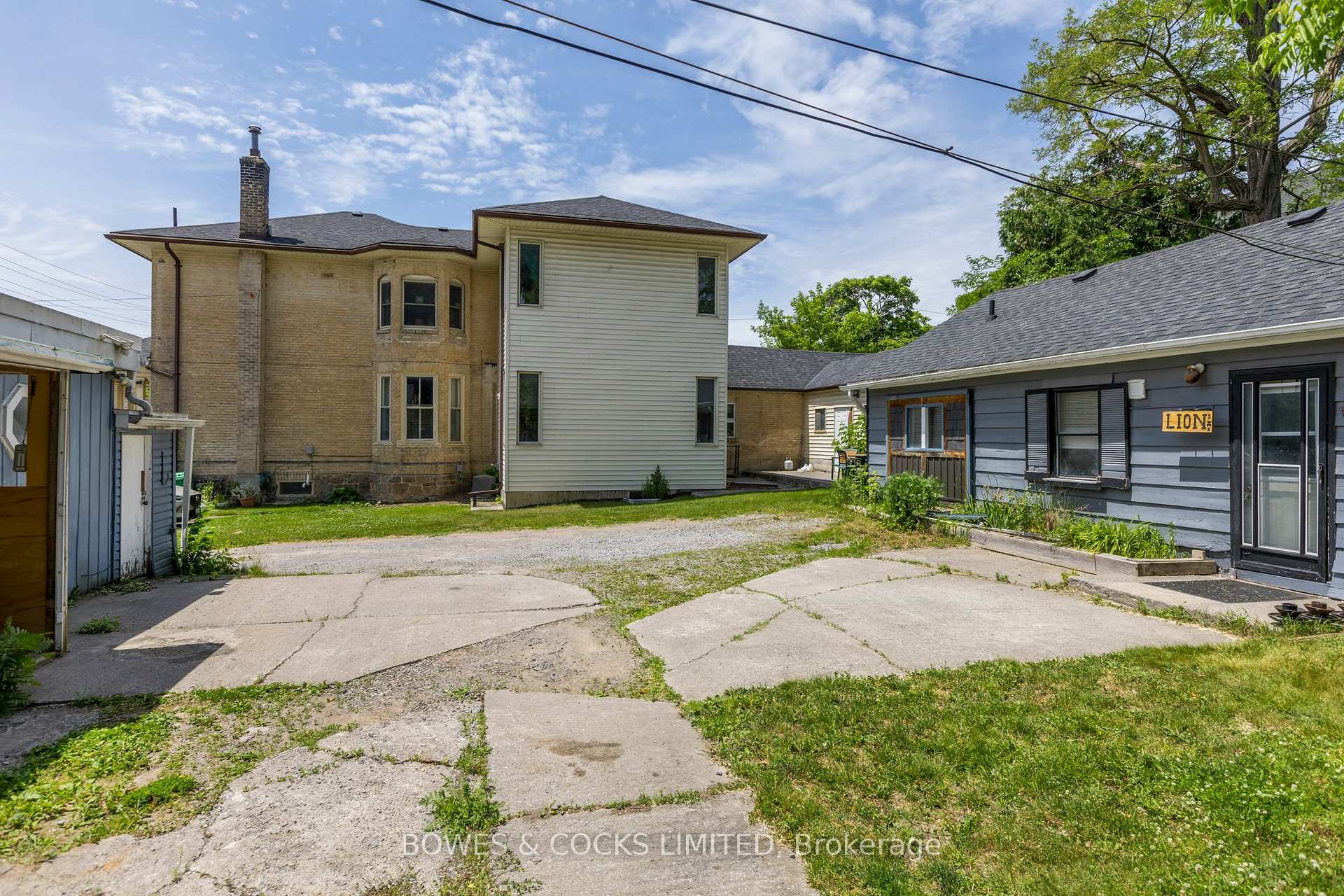 Photo 40 of 344 McDonnel Street, Peterborough, Town Ward 3 — HOMEH