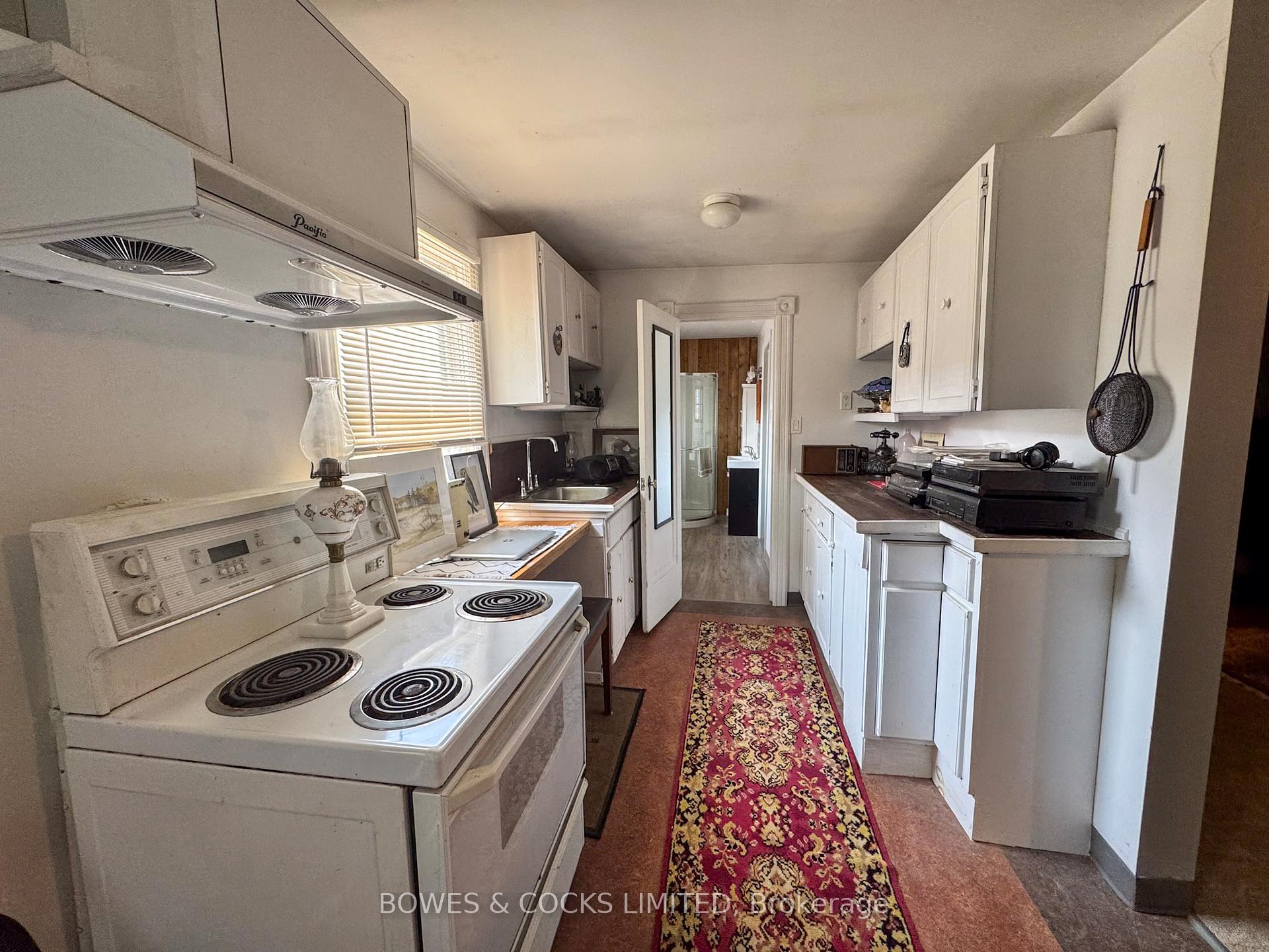 Photo 42 of 344 McDonnel Street, Peterborough, Town Ward 3 — HOMEH