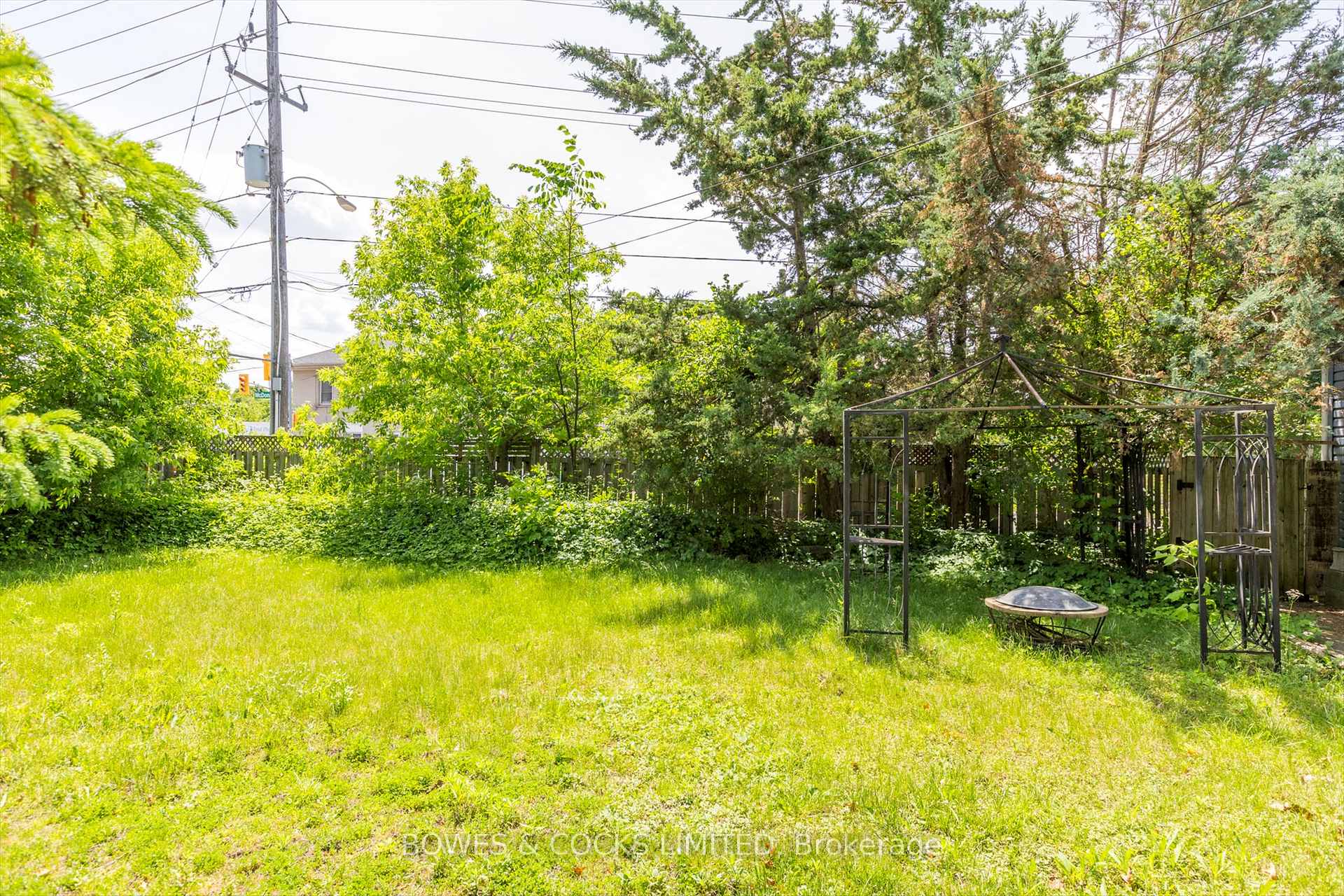 Photo 50 of 344 McDonnel Street, Peterborough, Town Ward 3 — HOMEH