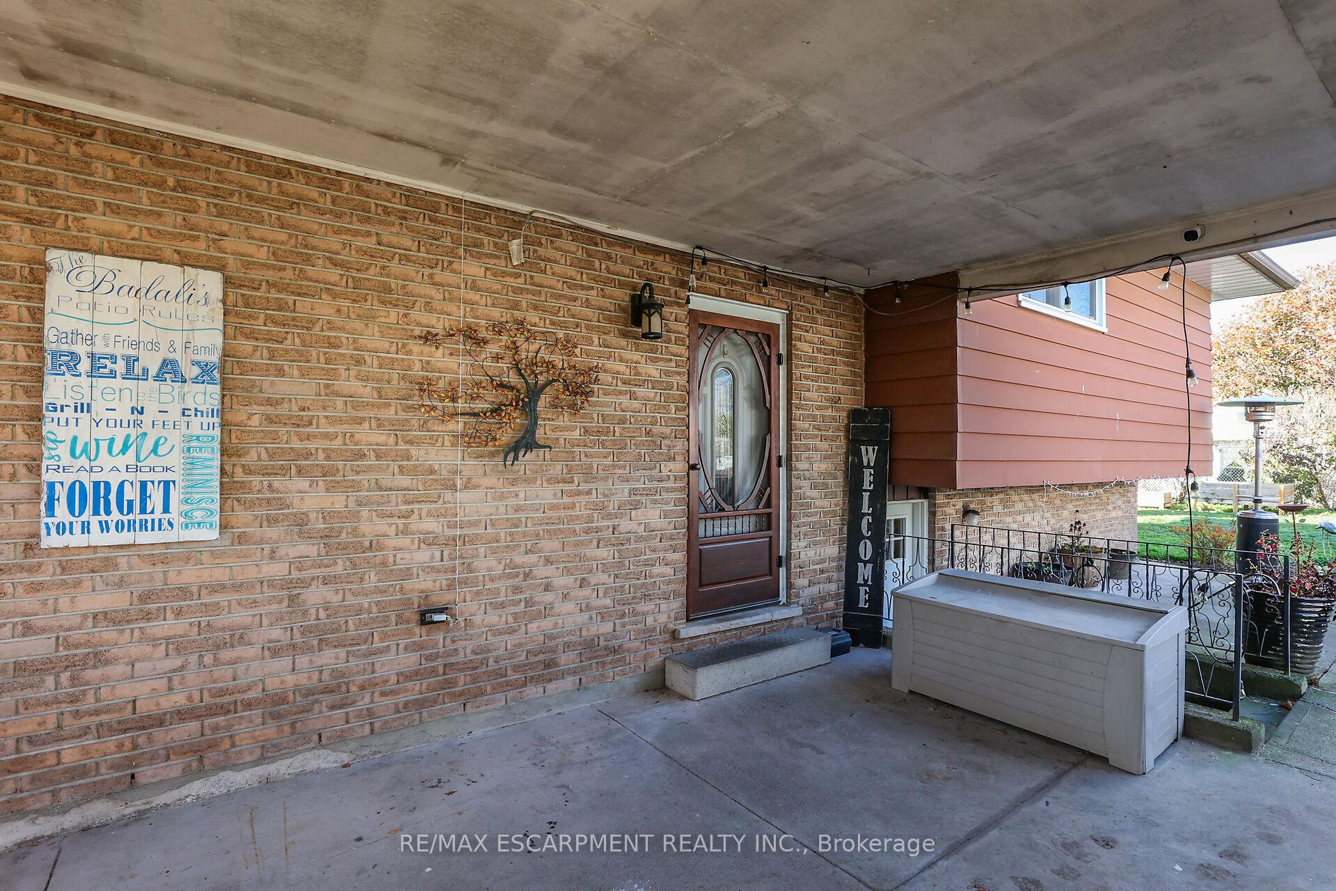 Photo 6 of 30 Rolling Acres Drive, Welland, N. Welland — HOMEH