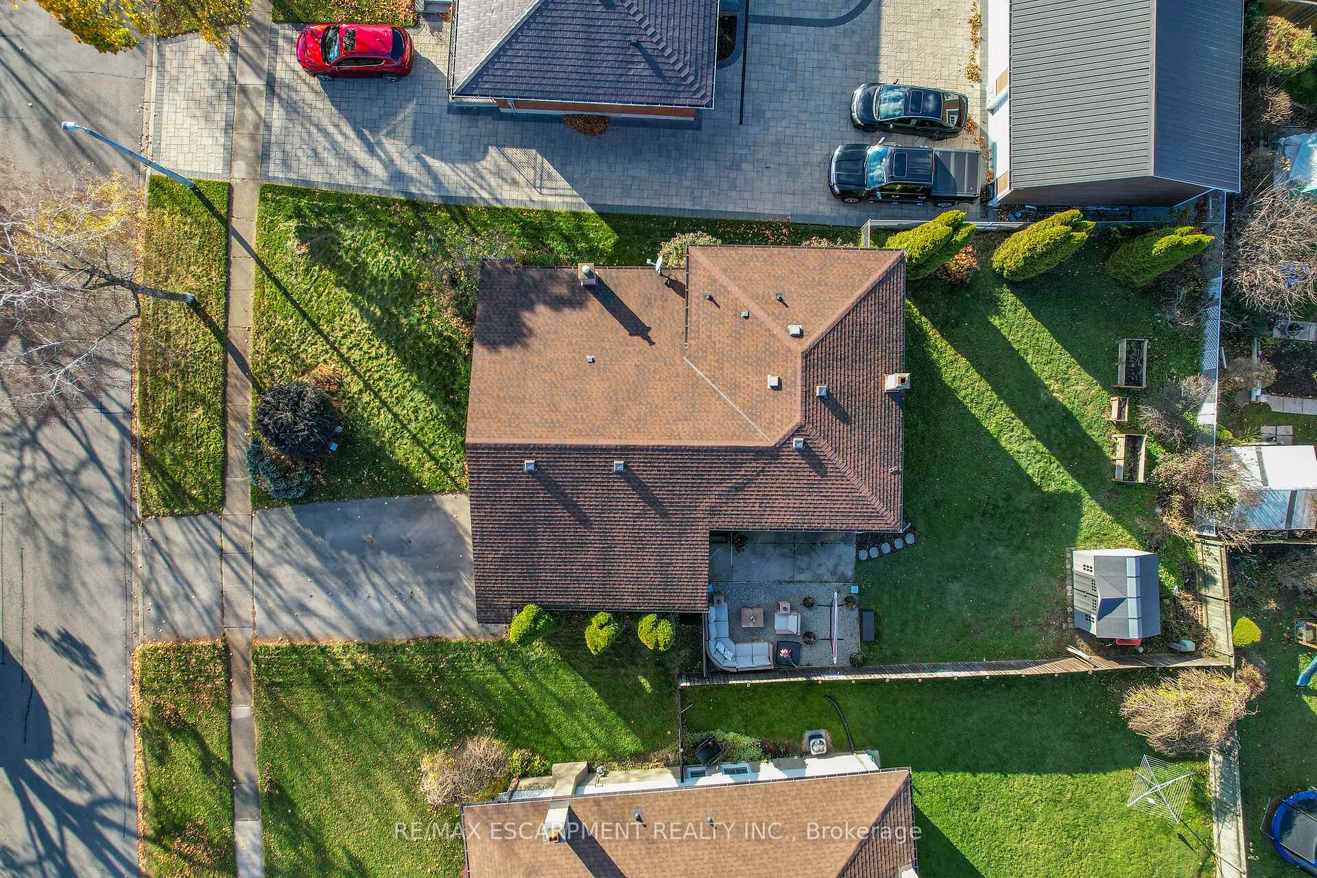 Photo 7 of 30 Rolling Acres Drive, Welland, N. Welland — HOMEH