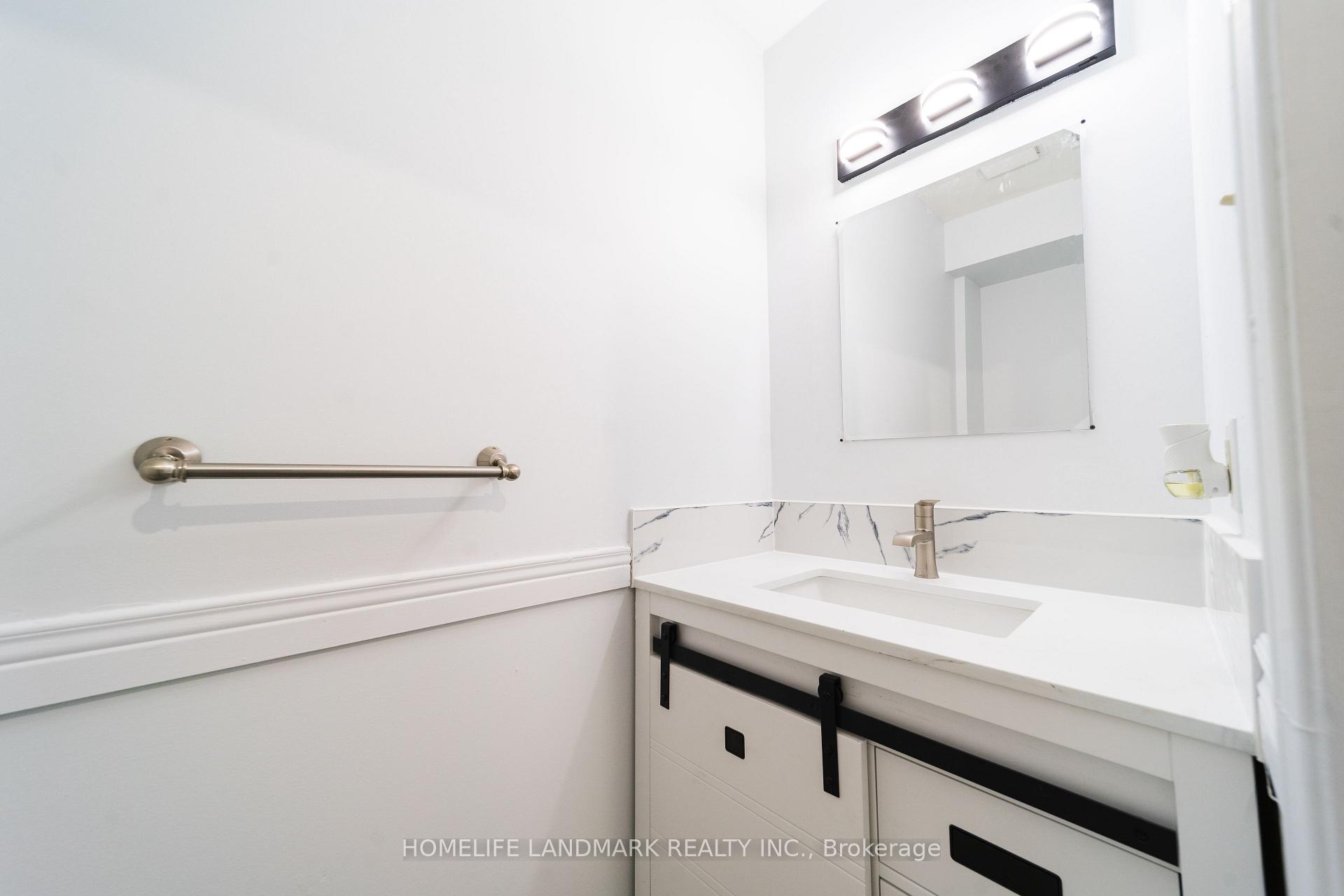 Photo 7 of 1606 Norwill Crescent, Oshawa, Samac — HOMEH