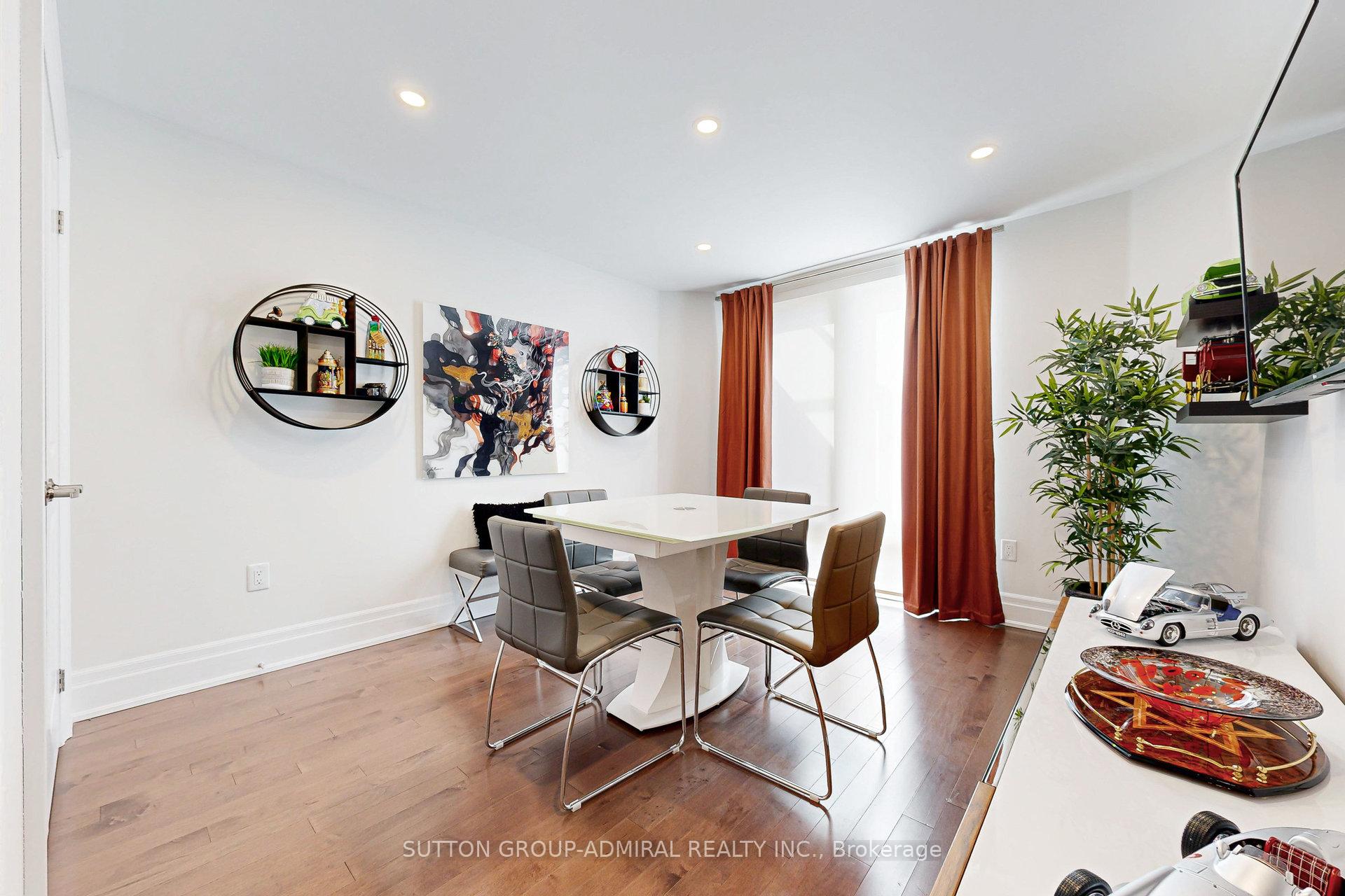 Photo 7 of 12 Carrville Woods Circle, Vaughan, Patterson — HOMEH
