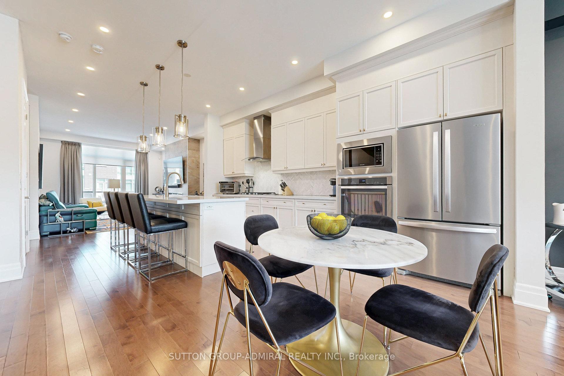 Photo 15 of 12 Carrville Woods Circle, Vaughan, Patterson — HOMEH