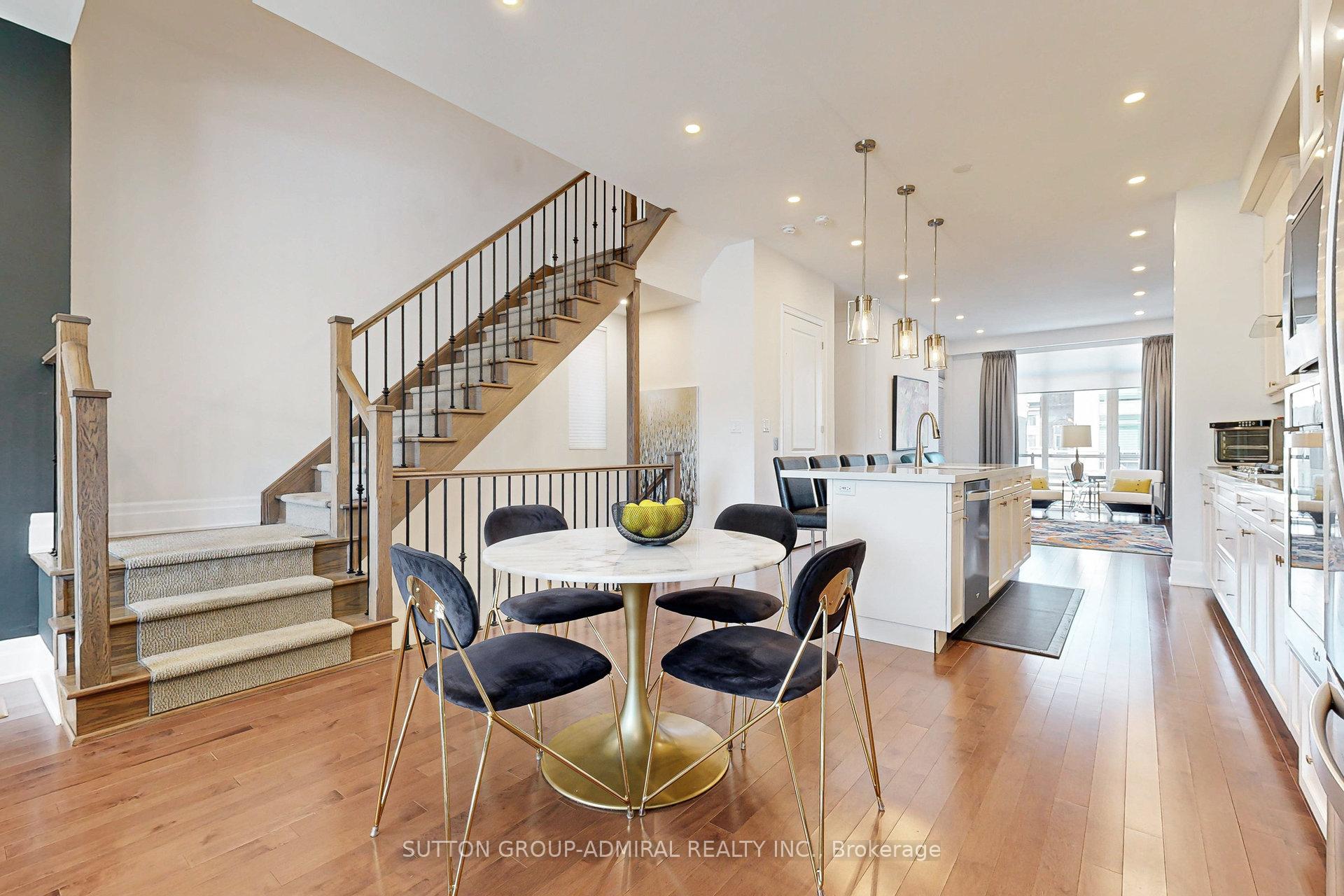 Photo 18 of 12 Carrville Woods Circle, Vaughan, Patterson — HOMEH