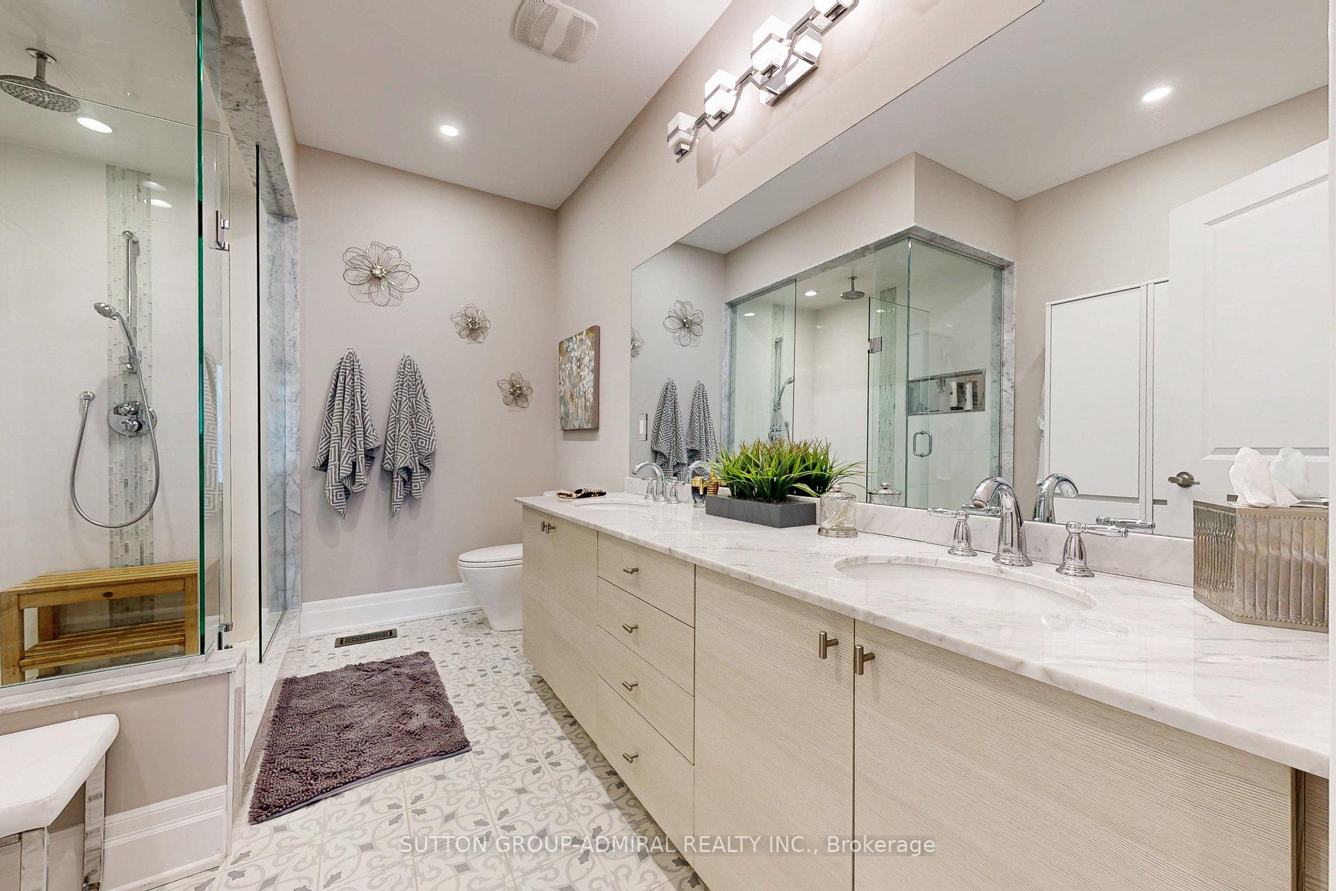 Photo 38 of 12 Carrville Woods Circle, Vaughan, Patterson — HOMEH