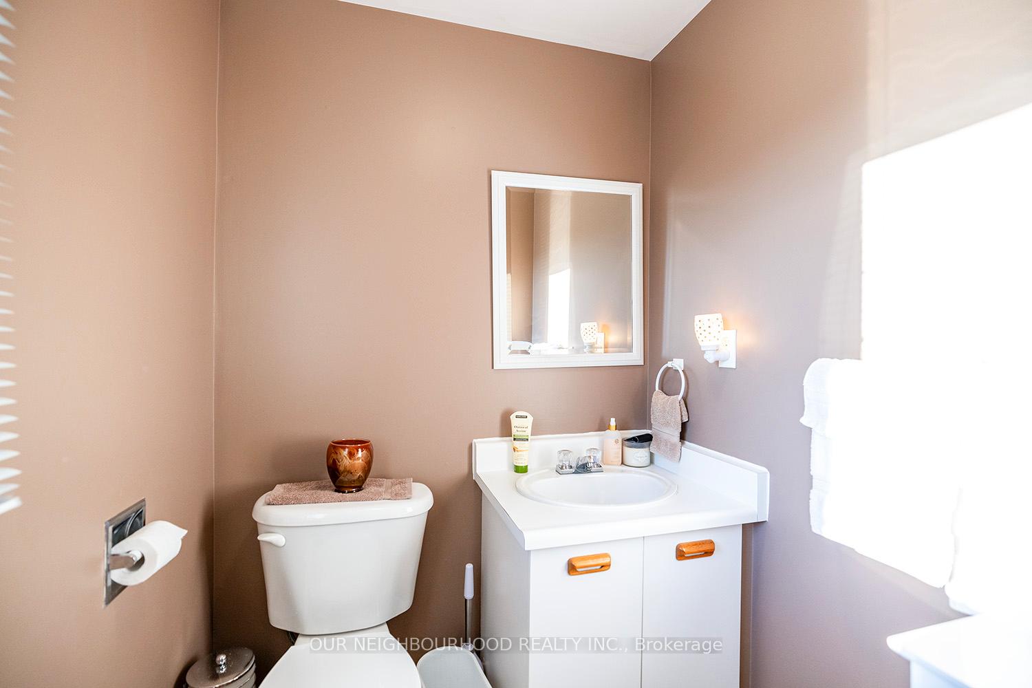Photo 19 of 35 Woodstone Place, Whitby, Pringle Creek — HOMEH