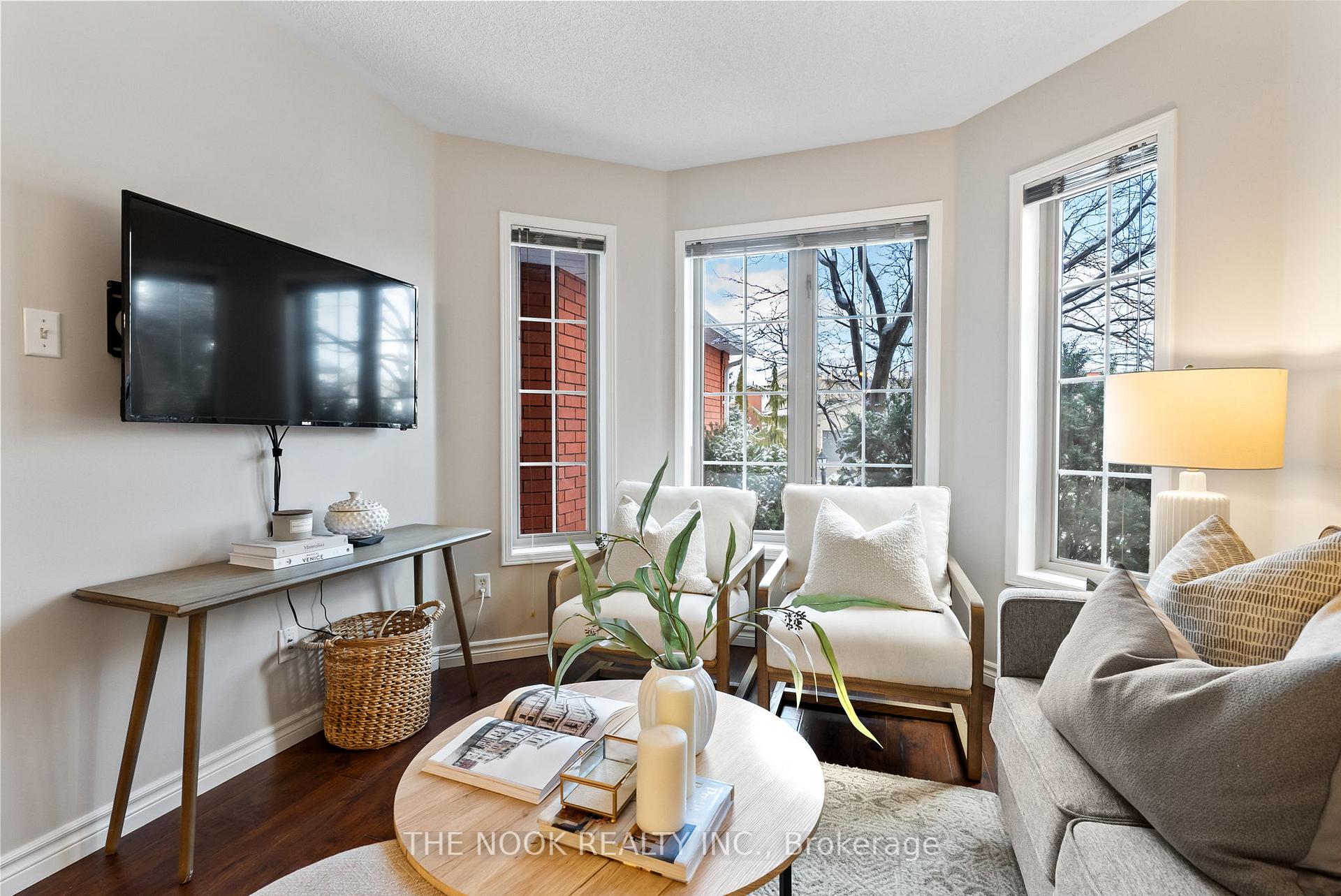 Photo 7 of 536 Ormond Drive, Oshawa, Samac — HOMEH