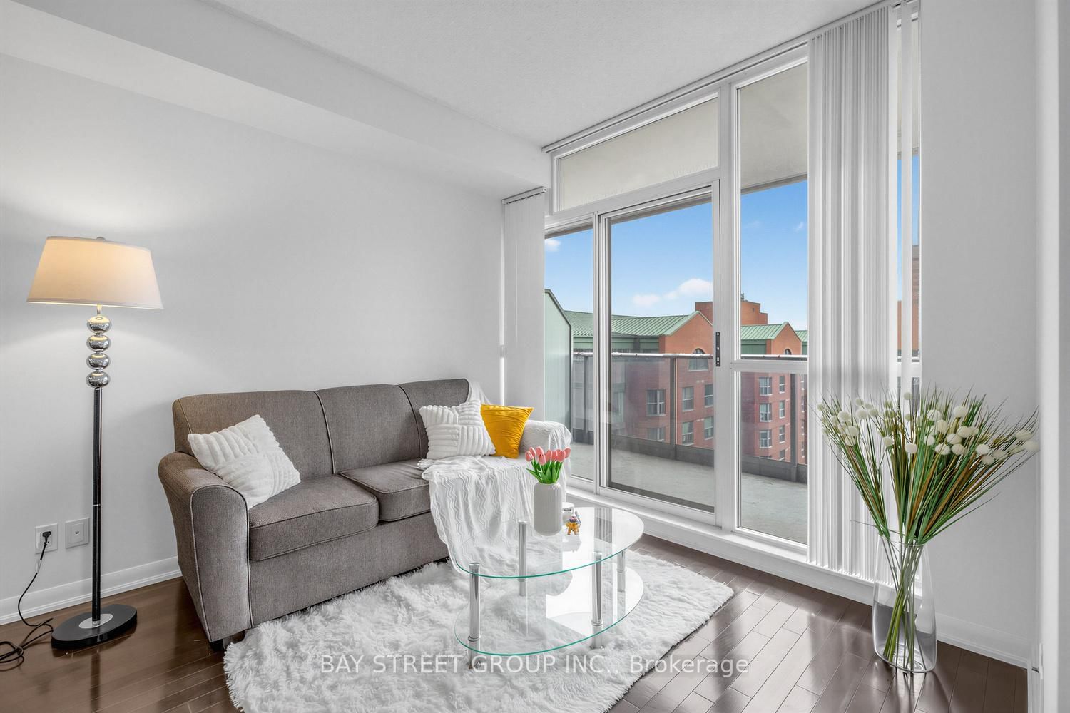 Photo 9 of Unit 1509, 5791 Yonge St, North York, Newtonbrook East — HOMEH