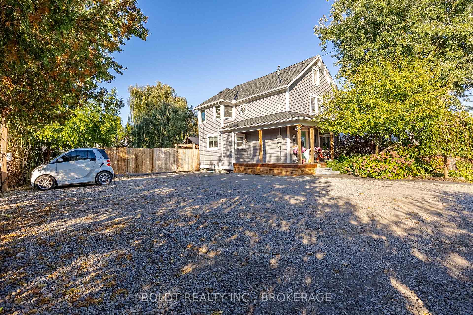 Photo 1 of 536 Thorold Road, Welland, N. Welland — HOMEH