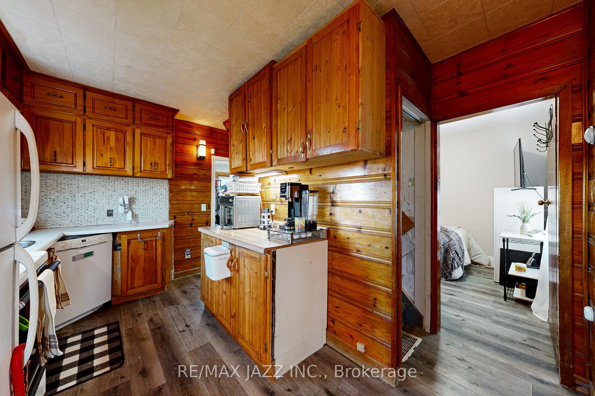 Photo 14 of 656 Hortop Street, Oshawa, O'Neill — HOMEH