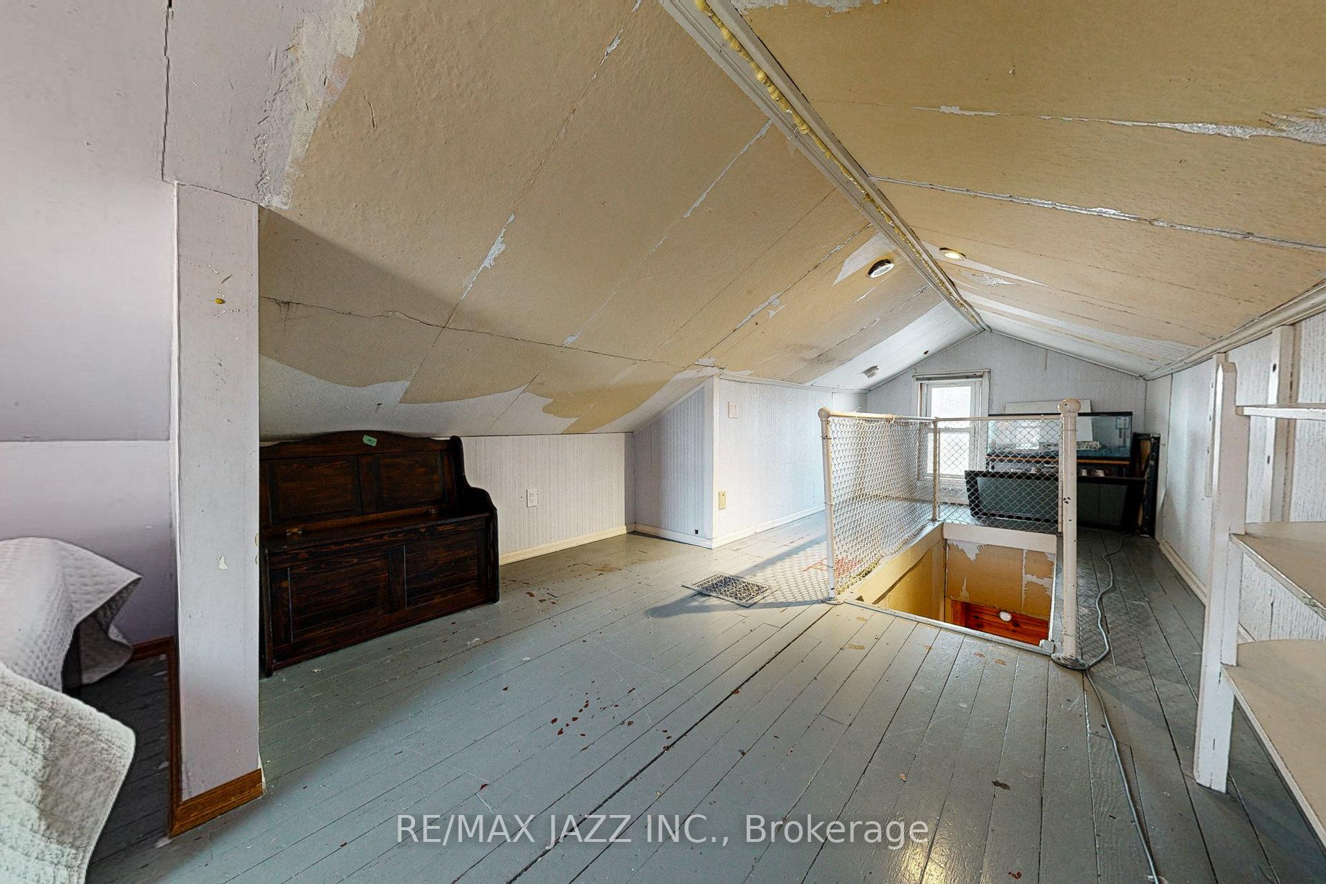 Photo 27 of 656 Hortop Street, Oshawa, O'Neill — HOMEH