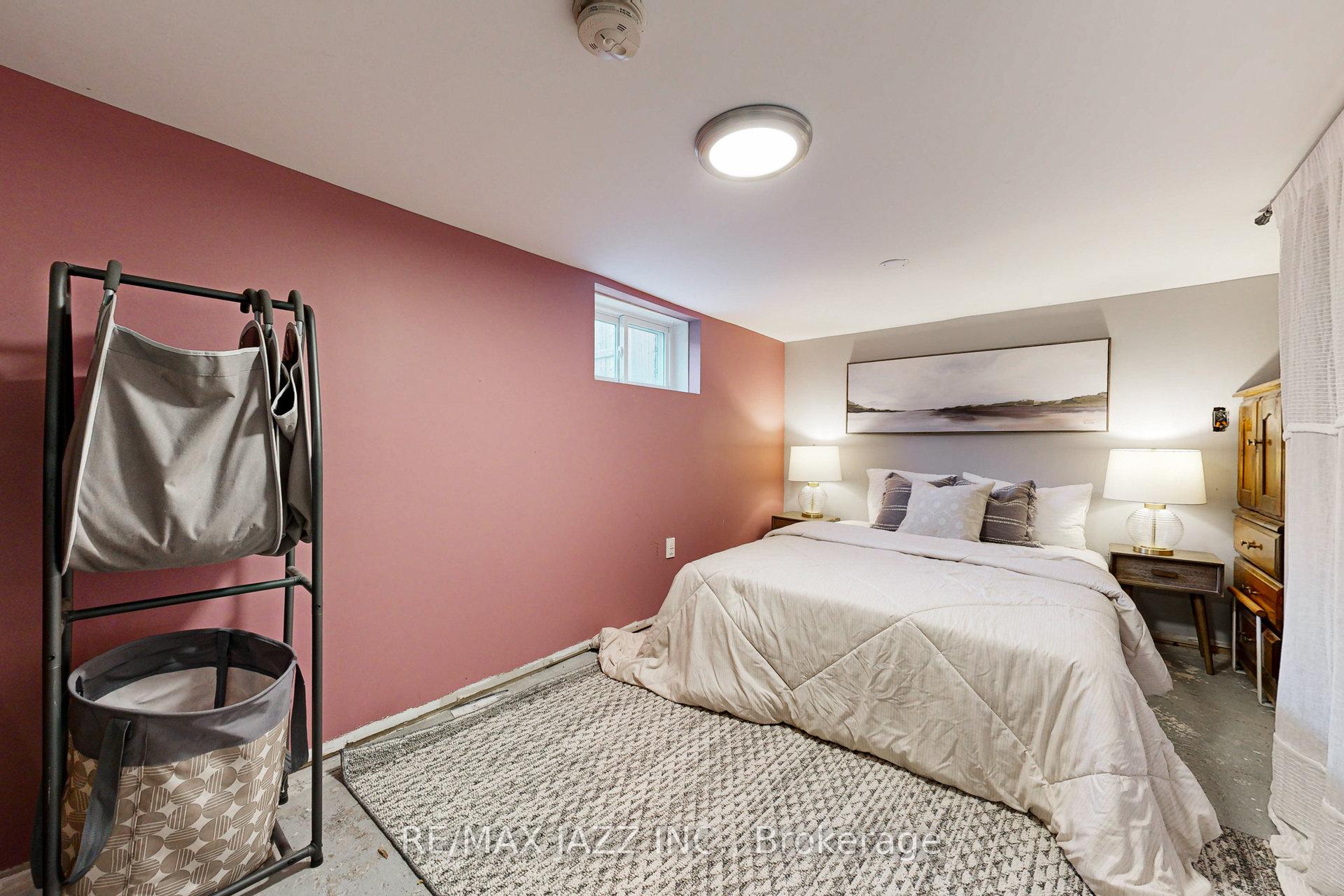 Photo 32 of 656 Hortop Street, Oshawa, O'Neill — HOMEH