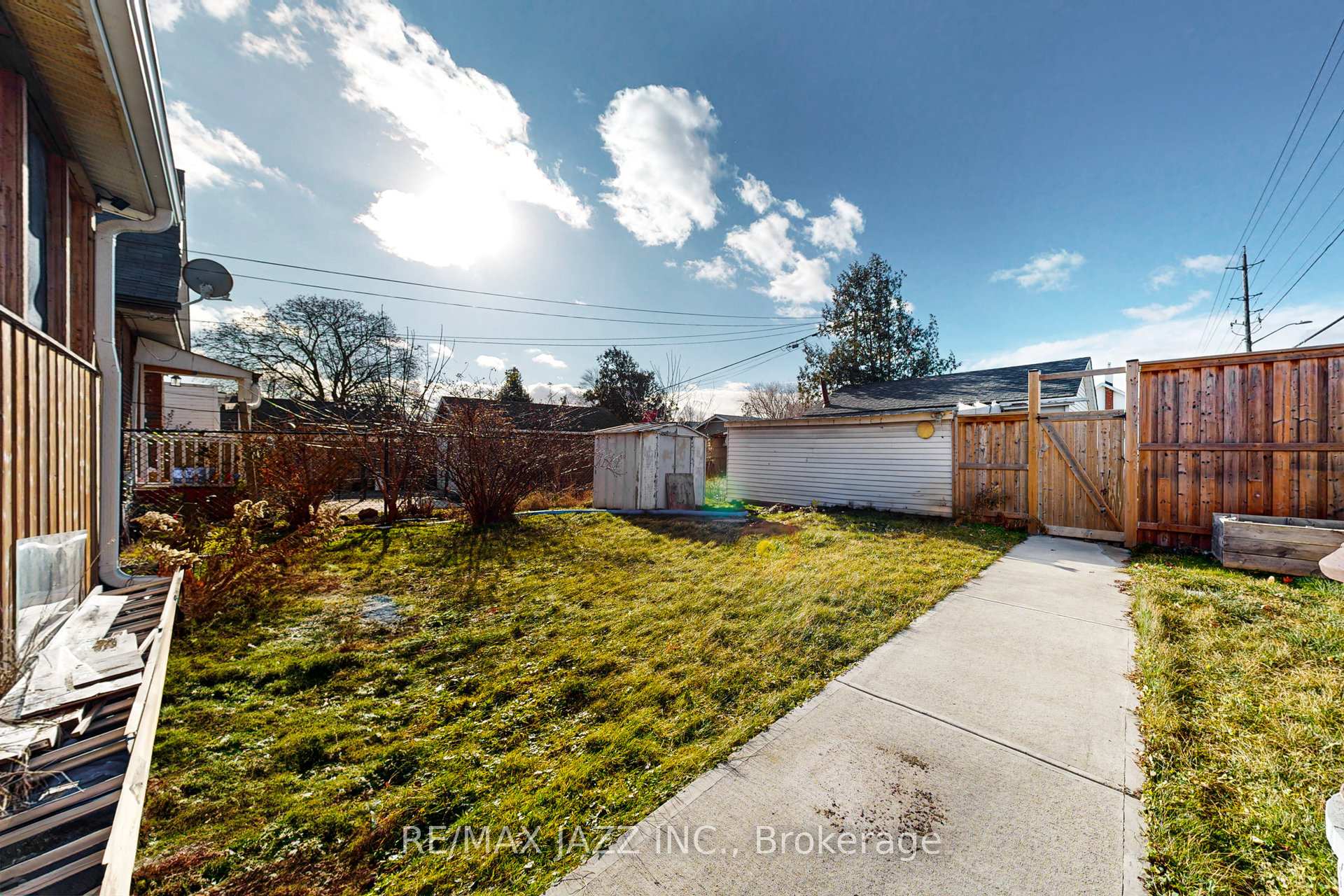 Photo 36 of 656 Hortop Street, Oshawa, O'Neill — HOMEH