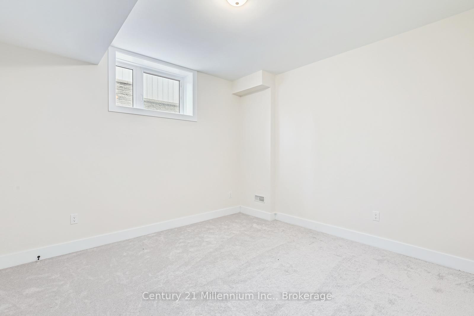 Photo 35 of 104 Dorothy Drive, Blue Mountains — HOMEH