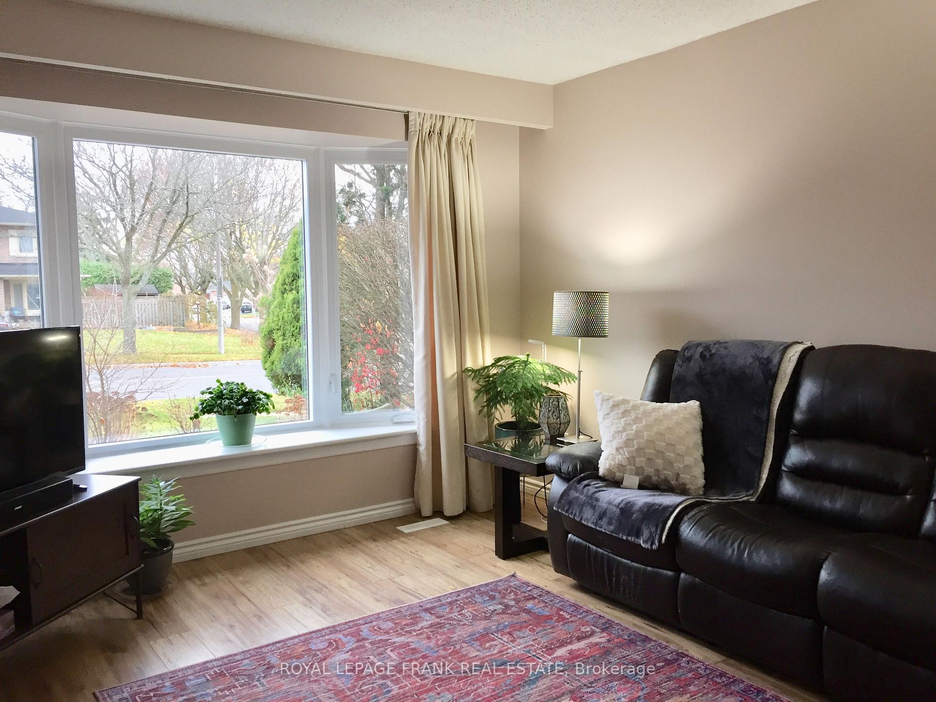 Photo 8 of 603 Bradley Drive, Whitby, Pringle Creek — HOMEH