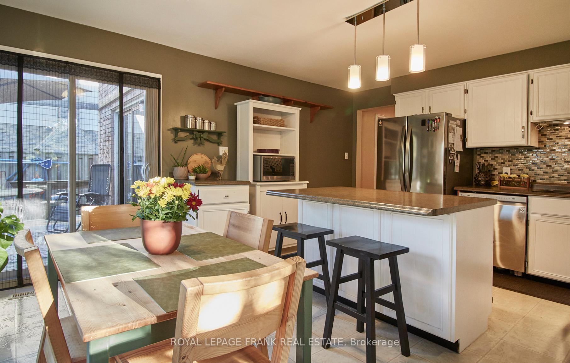 Photo 16 of 603 Bradley Drive, Whitby, Pringle Creek — HOMEH