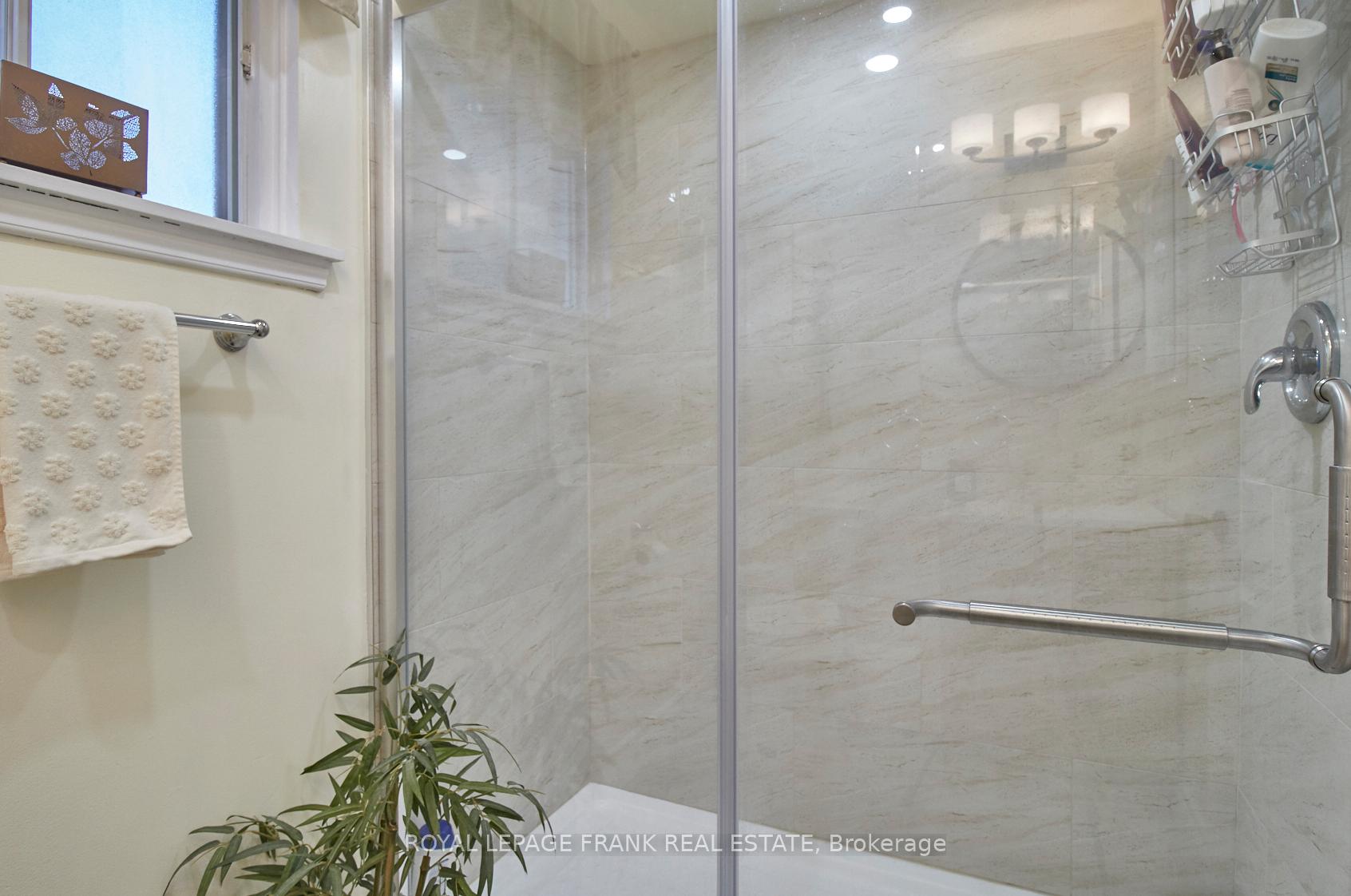 Photo 27 of 603 Bradley Drive, Whitby, Pringle Creek — HOMEH