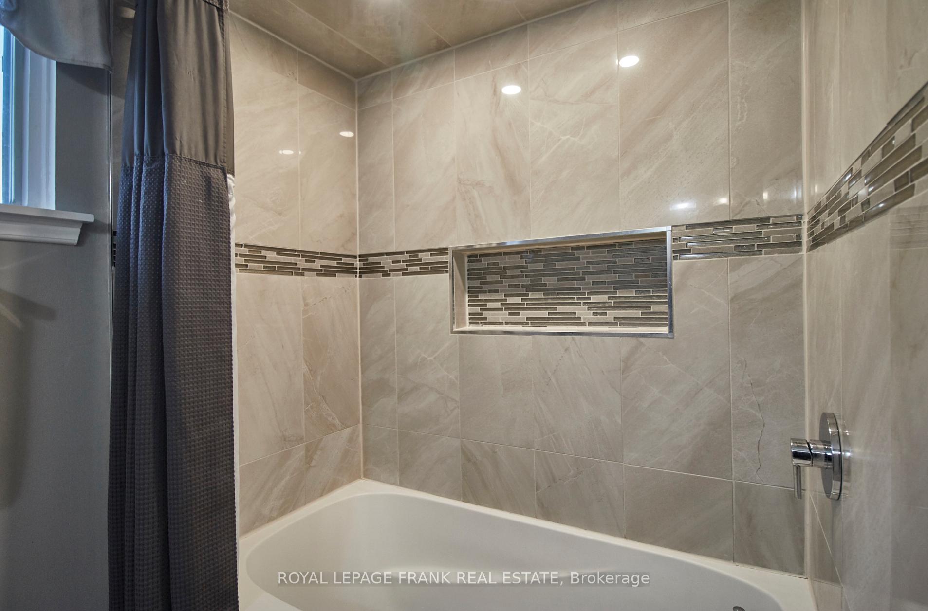 Photo 32 of 603 Bradley Drive, Whitby, Pringle Creek — HOMEH