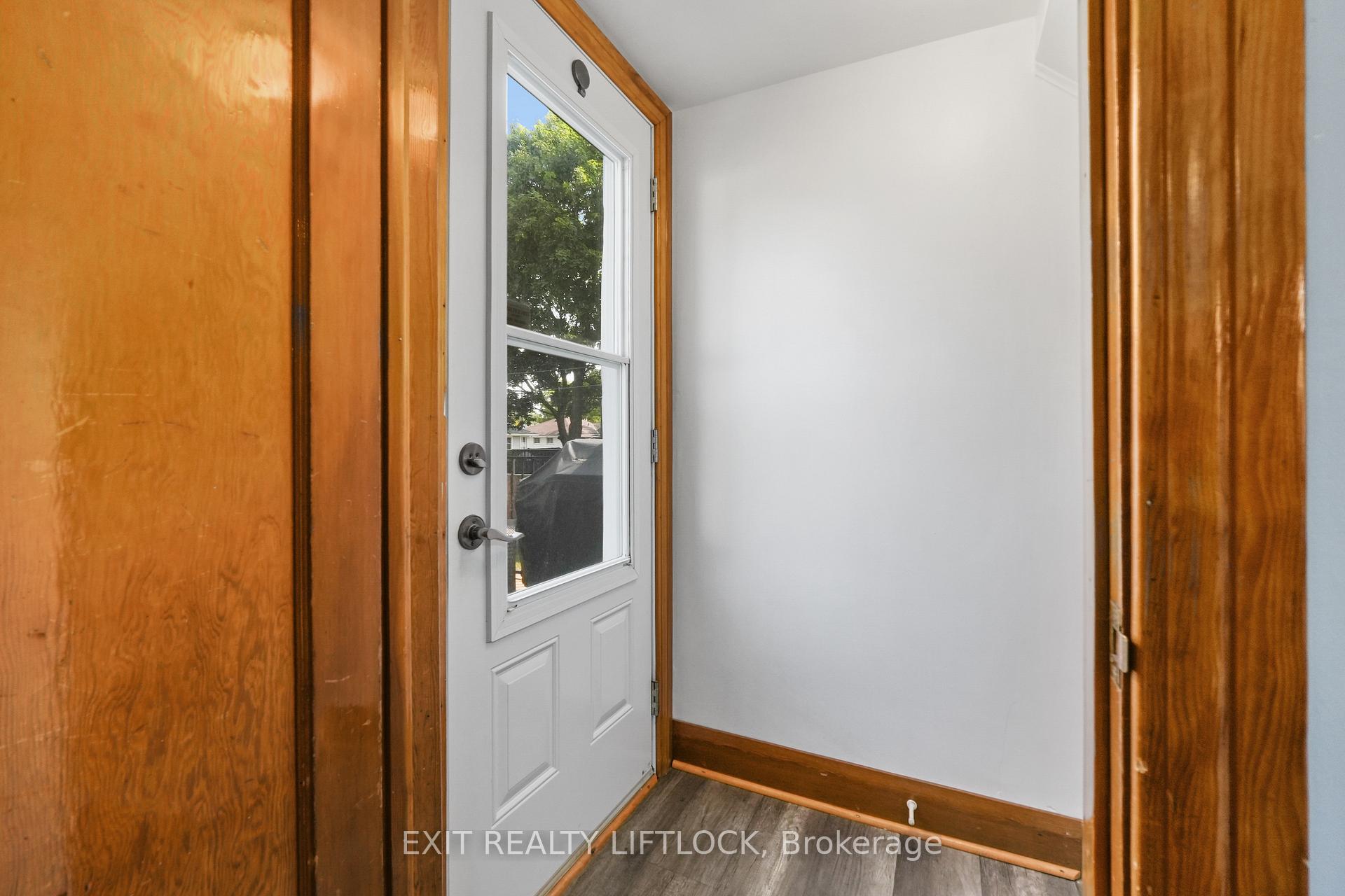 Photo 14 of 548 King George Street, Peterborough, Otonabee Ward 1 — HOMEH
