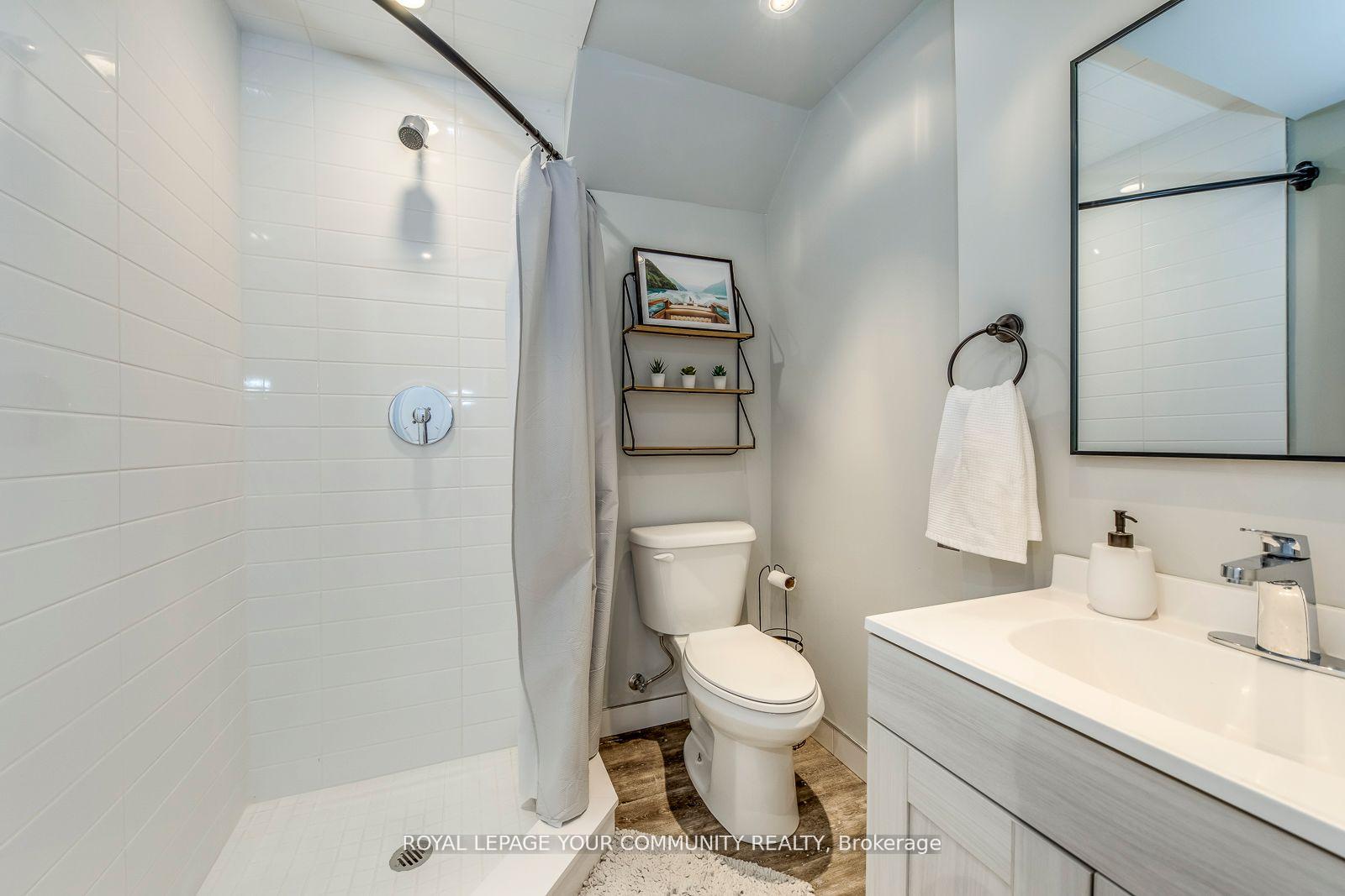 Photo 35 of 12 Ravineview Drive, Vaughan, Rural Vaughan — HOMEH