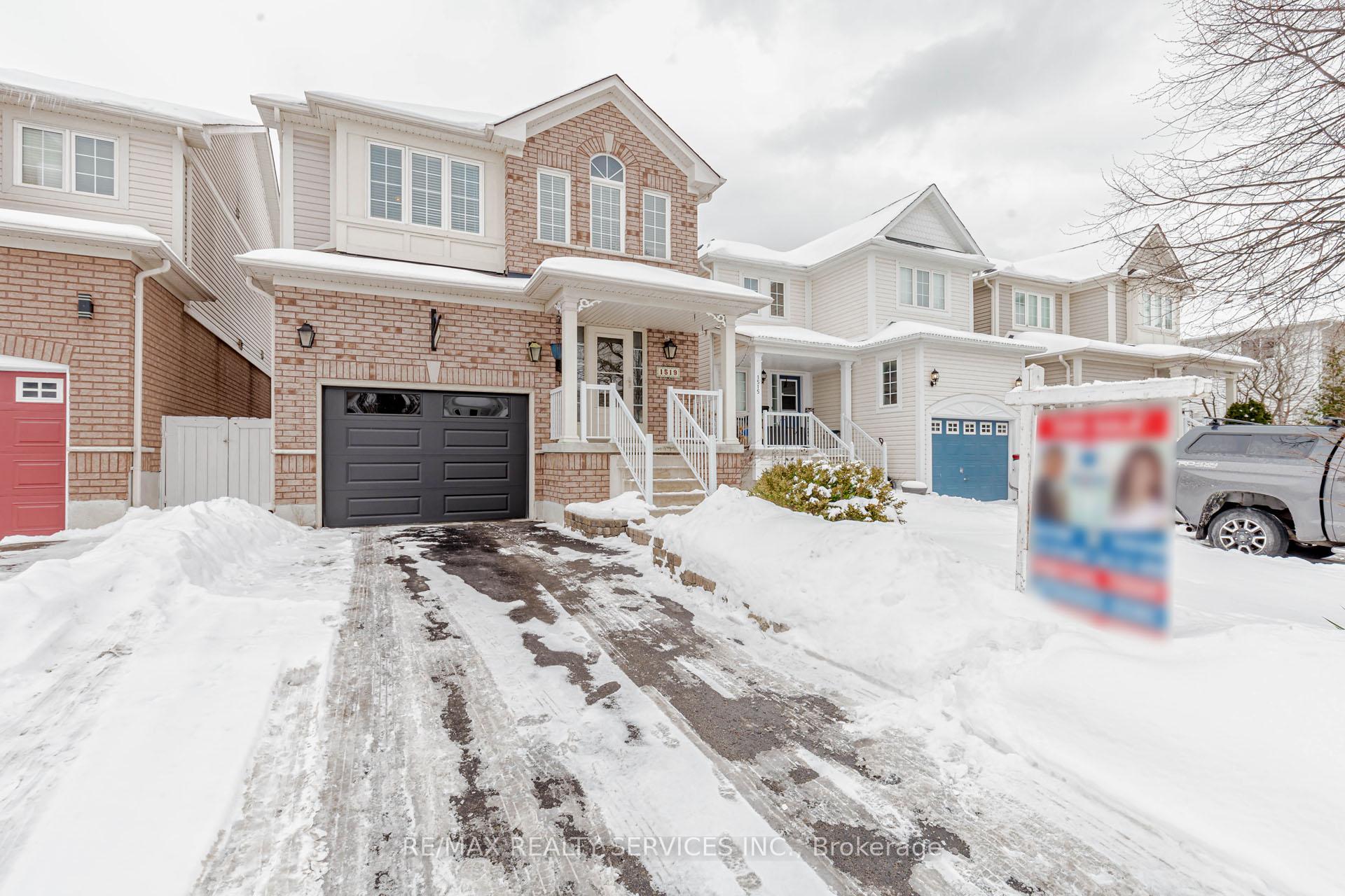 Photo 2 of 1519 Sarasota Crescent, Oshawa, Samac — HOMEH