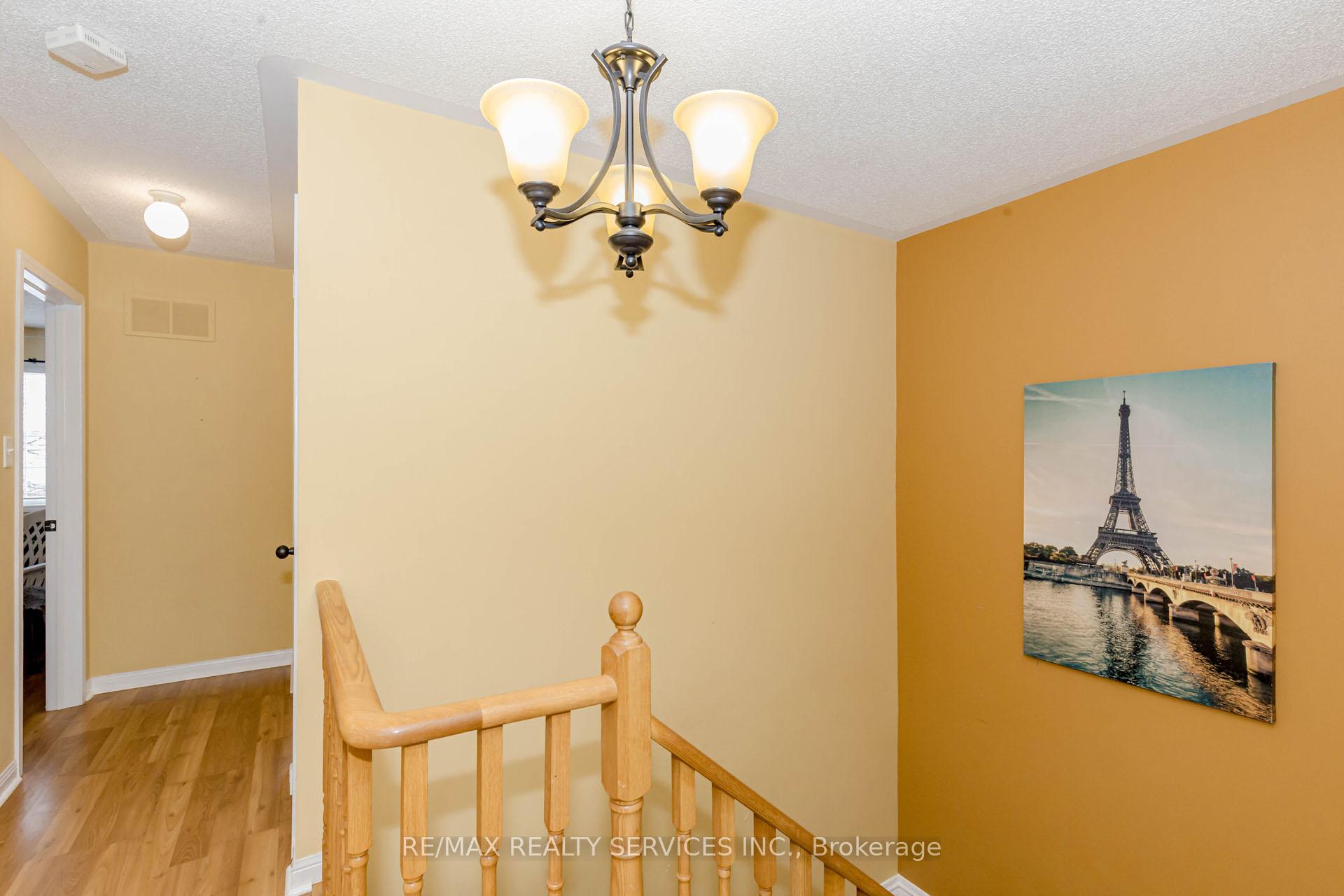 Photo 28 of 1519 Sarasota Crescent, Oshawa, Samac — HOMEH