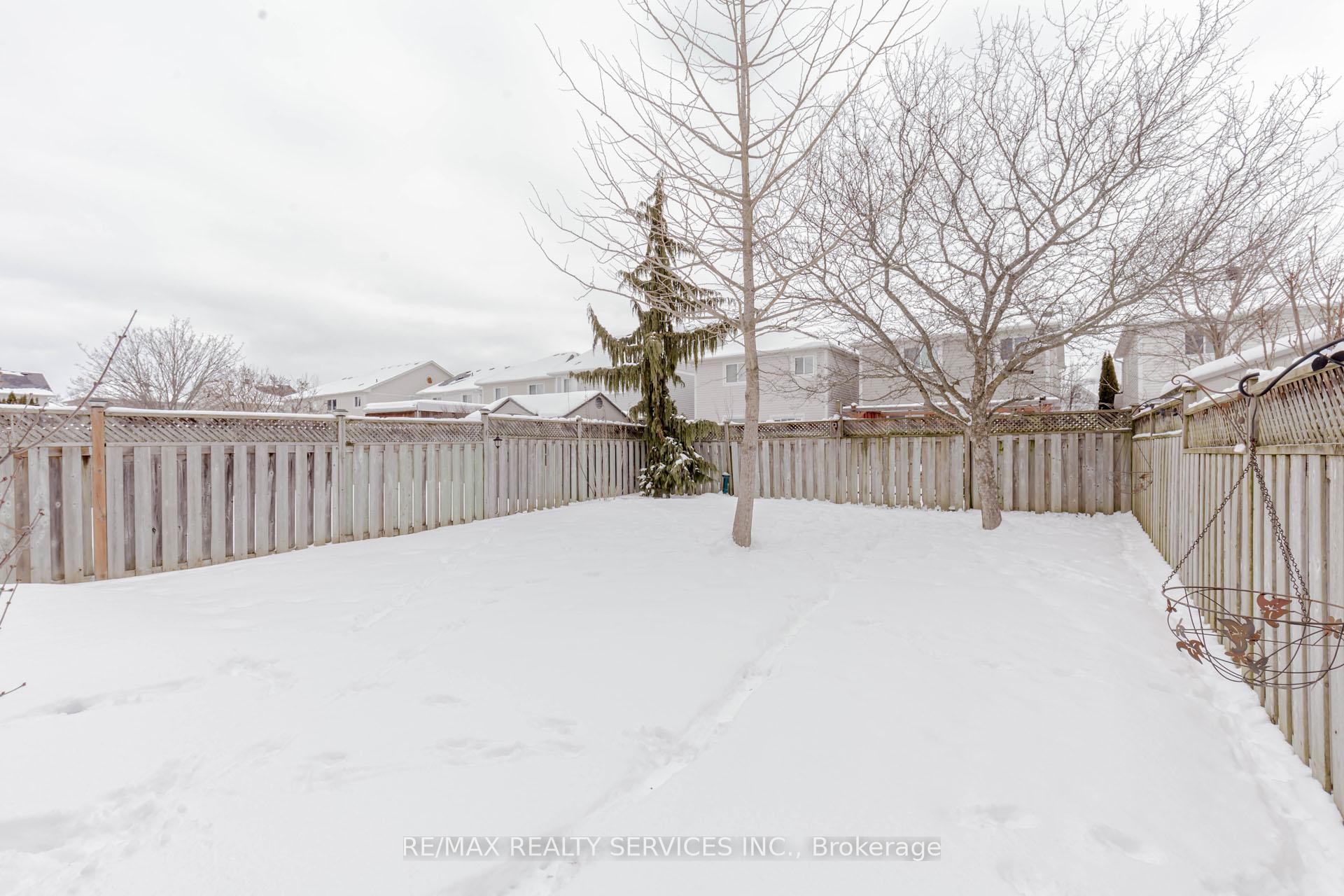 Photo 38 of 1519 Sarasota Crescent, Oshawa, Samac — HOMEH