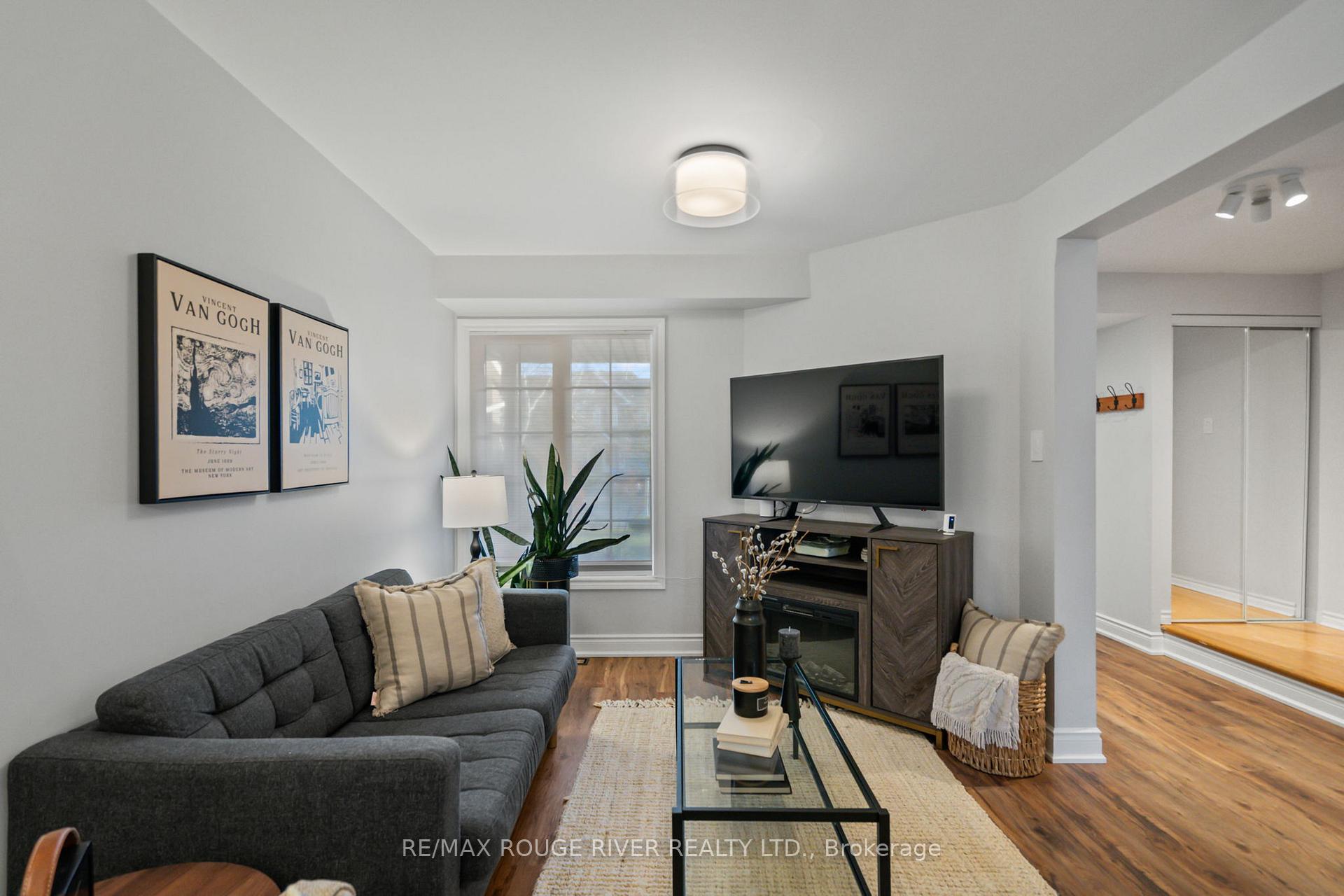 Photo 7 of 8 Threadgold Court, Whitby, Lynde Creek — HOMEH