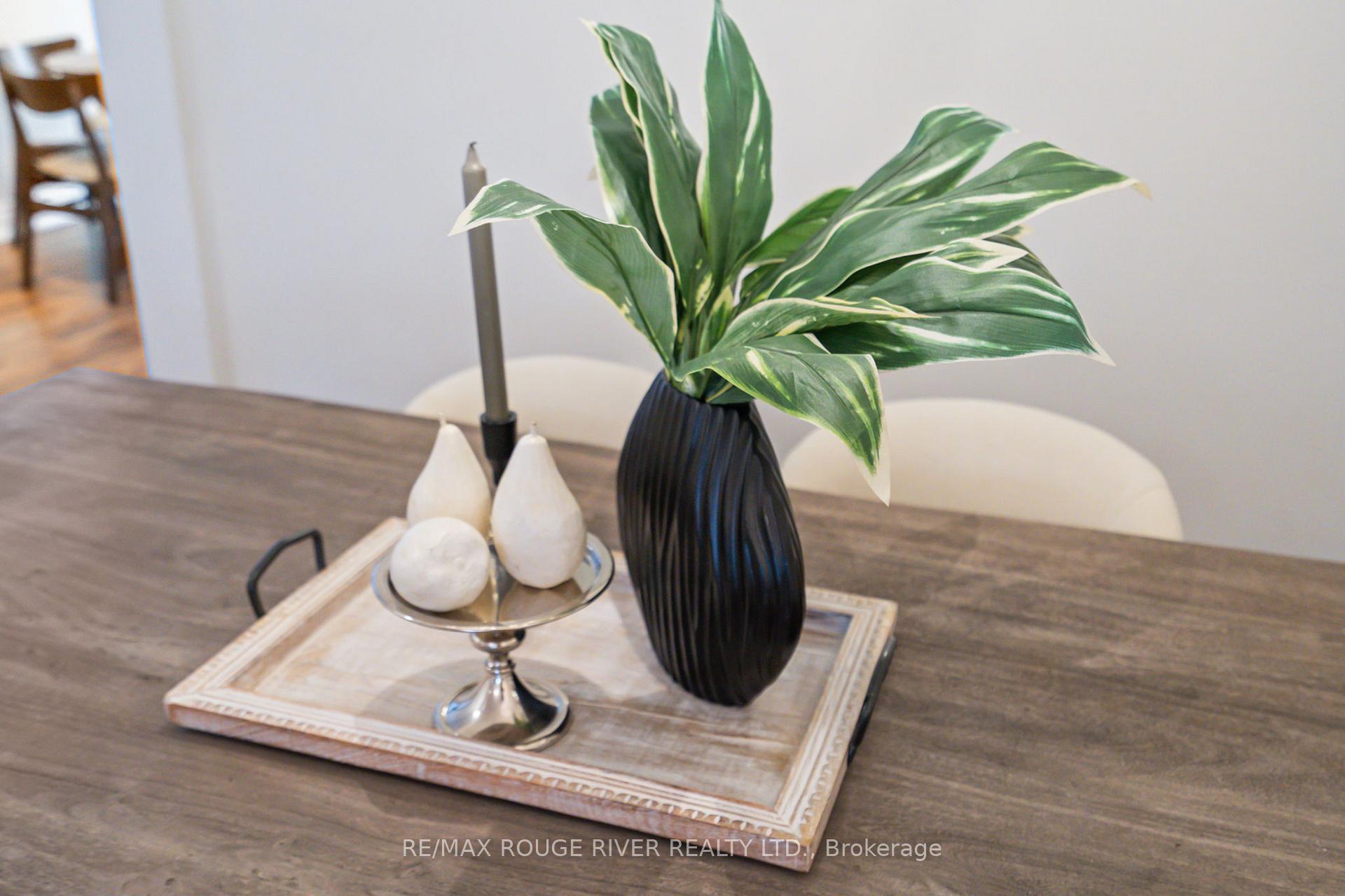 Photo 10 of 8 Threadgold Court, Whitby, Lynde Creek — HOMEH