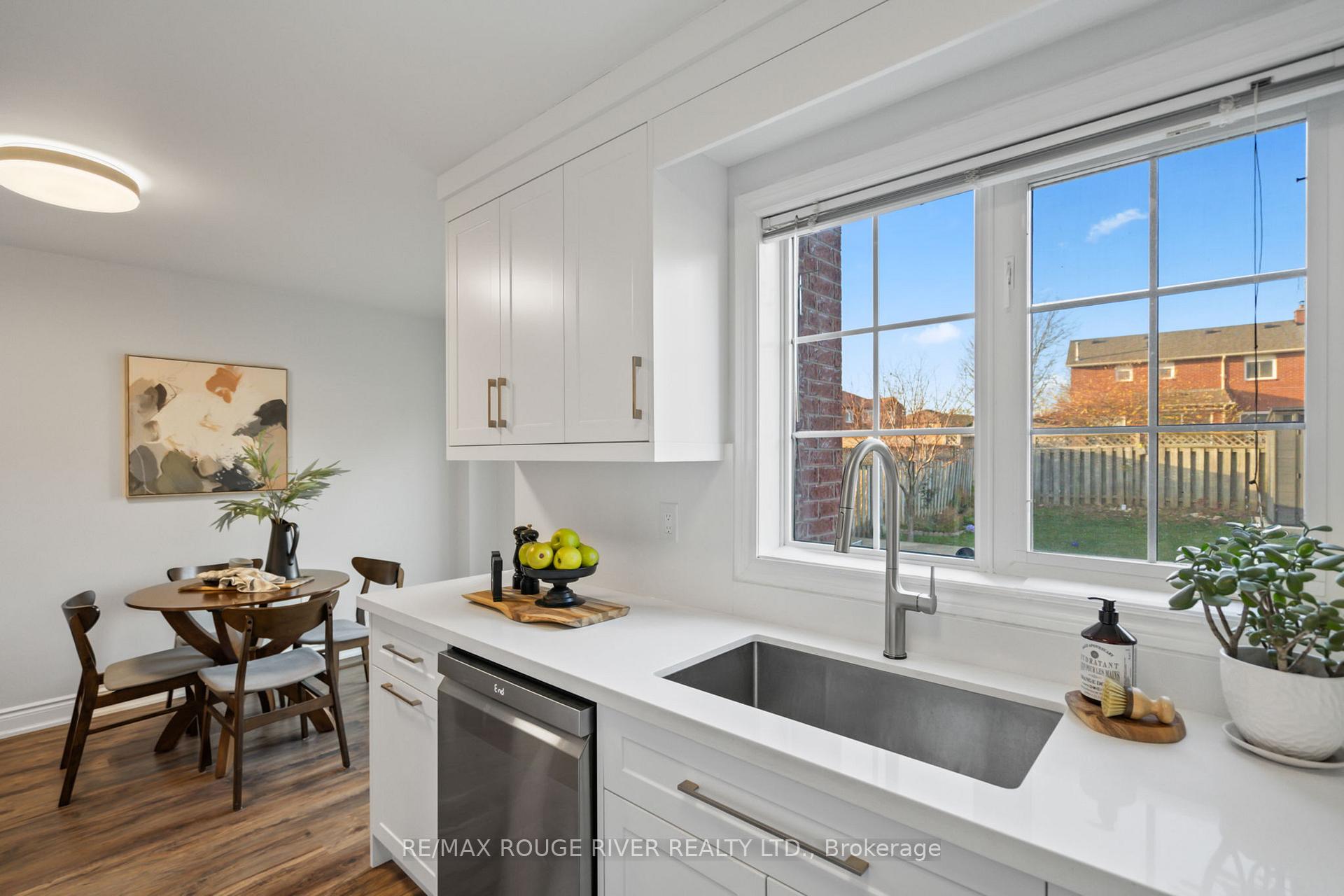 Photo 14 of 8 Threadgold Court, Whitby, Lynde Creek — HOMEH