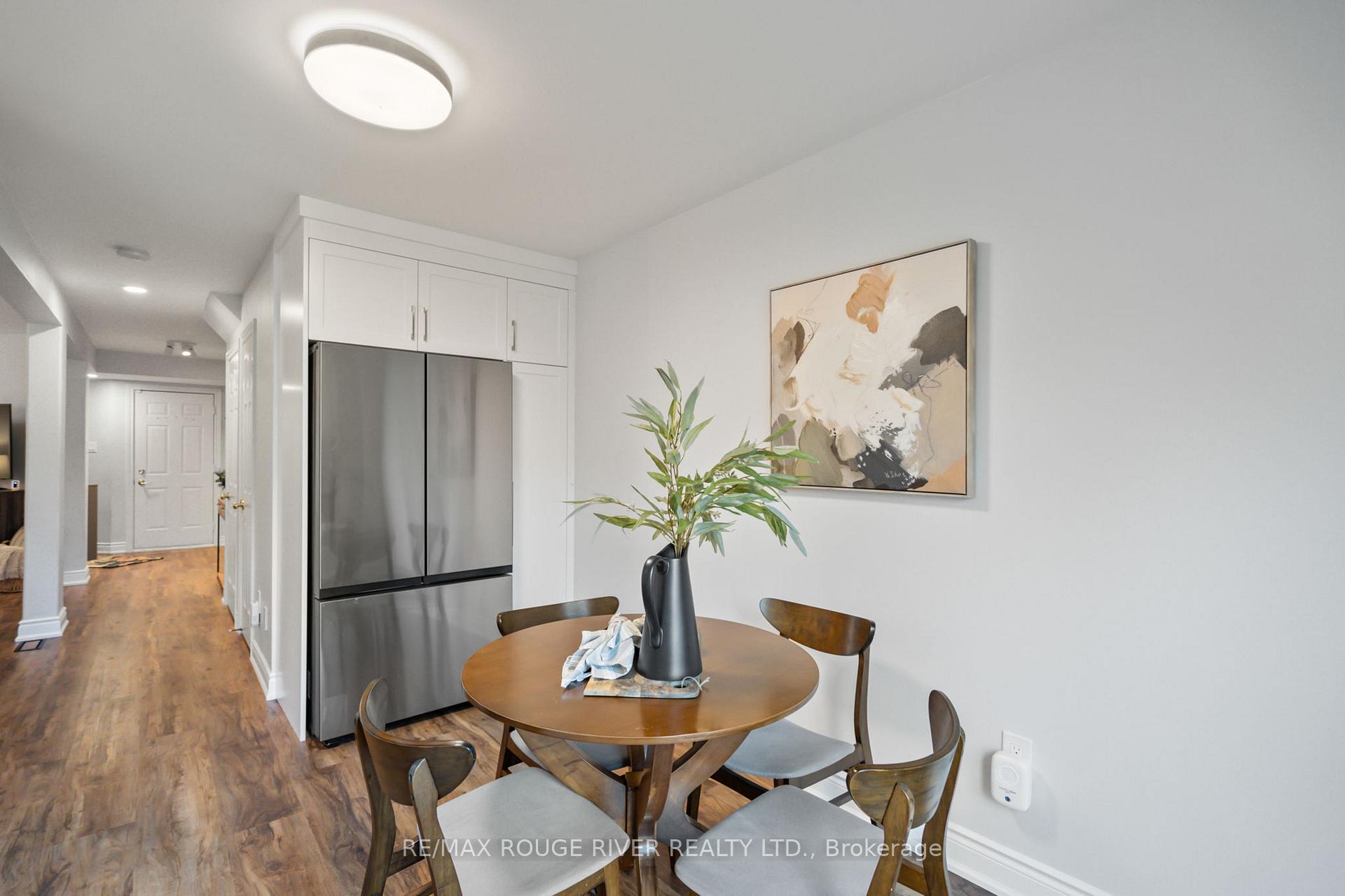 Photo 16 of 8 Threadgold Court, Whitby, Lynde Creek — HOMEH
