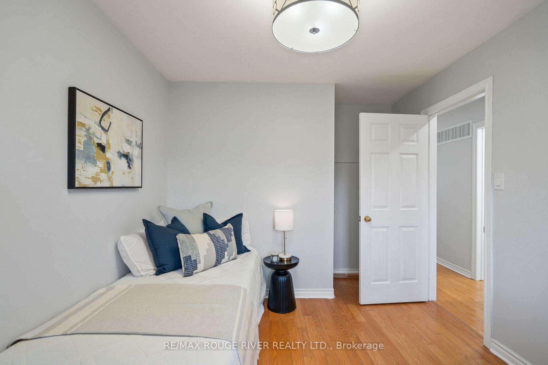 Photo 27 of 8 Threadgold Court, Whitby, Lynde Creek — HOMEH