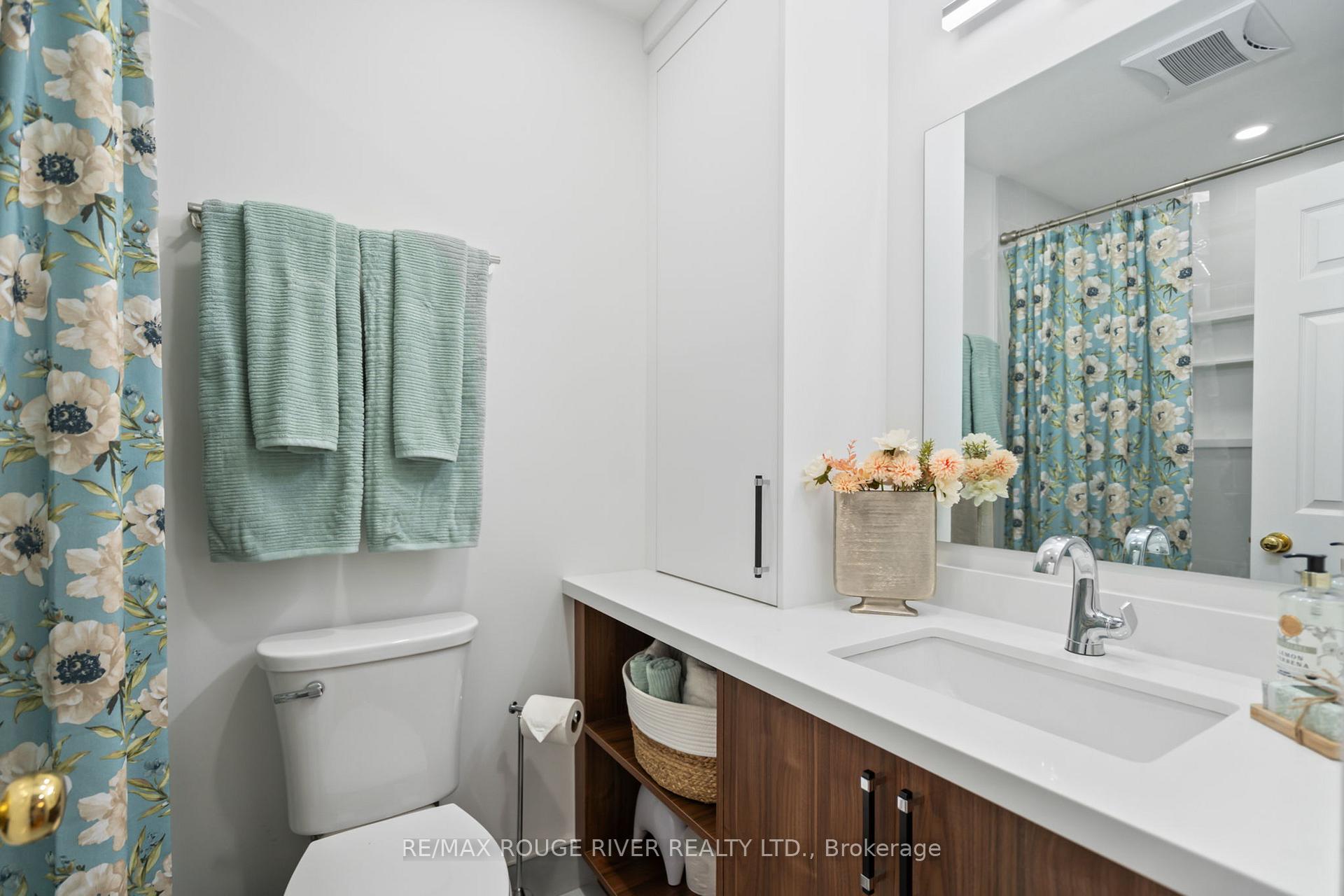Photo 30 of 8 Threadgold Court, Whitby, Lynde Creek — HOMEH