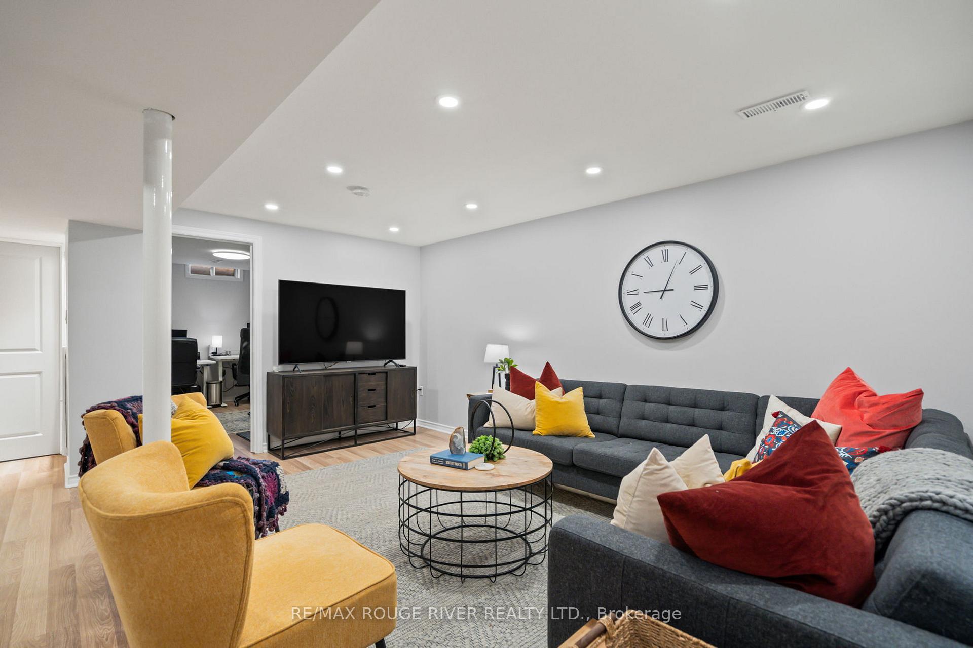 Photo 32 of 8 Threadgold Court, Whitby, Lynde Creek — HOMEH