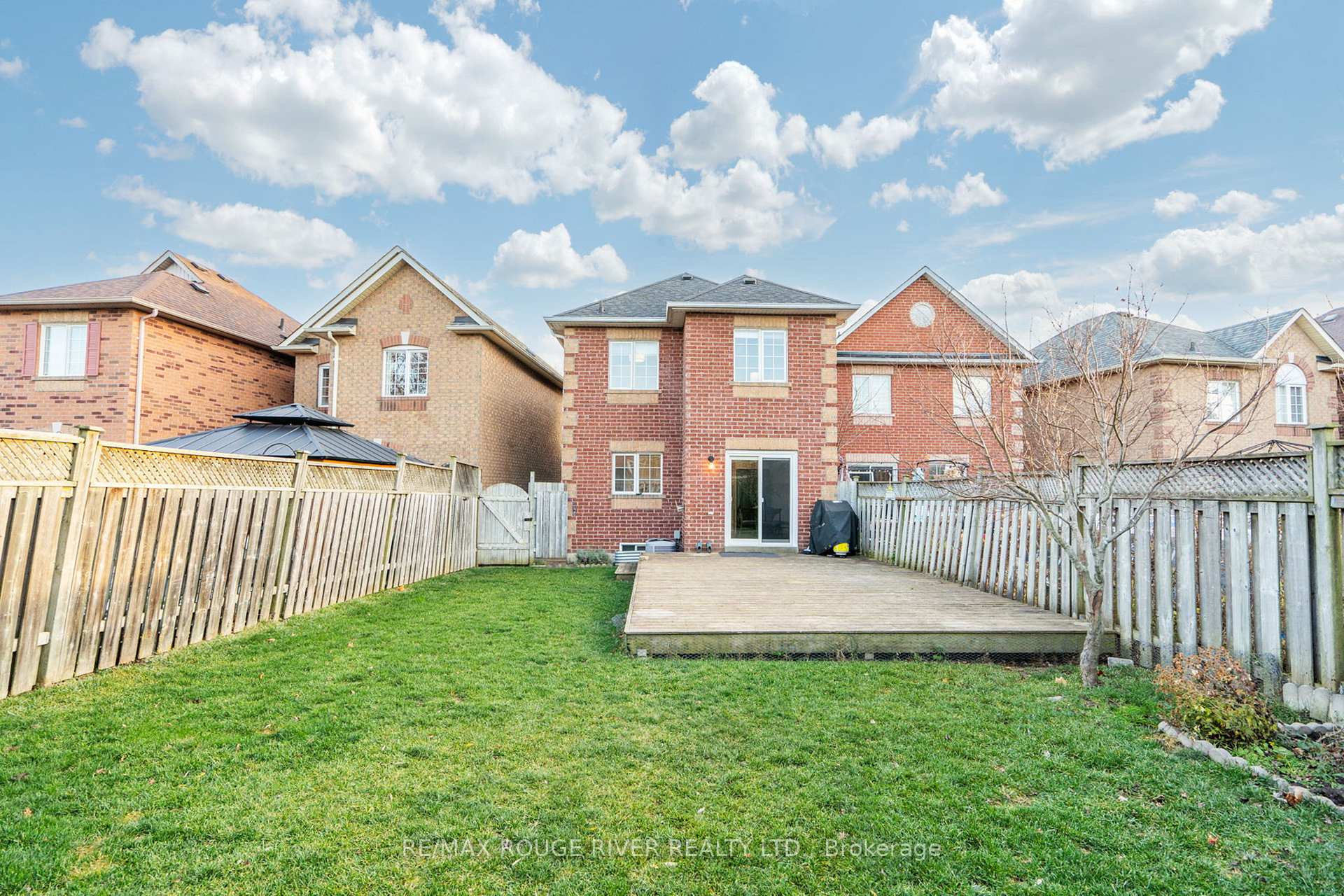 Photo 40 of 8 Threadgold Court, Whitby, Lynde Creek — HOMEH