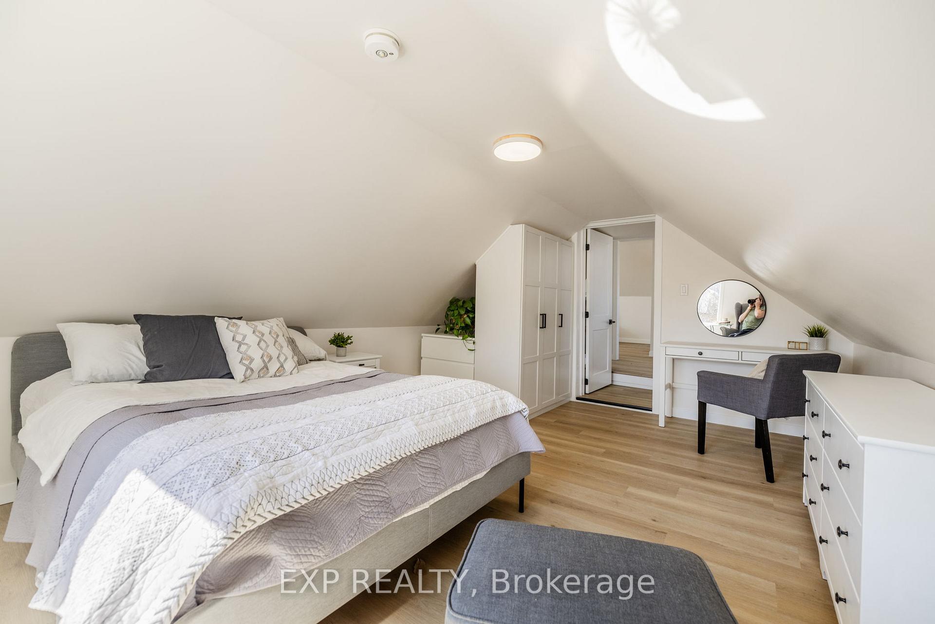 Photo 7 of 88 Edward Street S, Arnprior — HOMEH