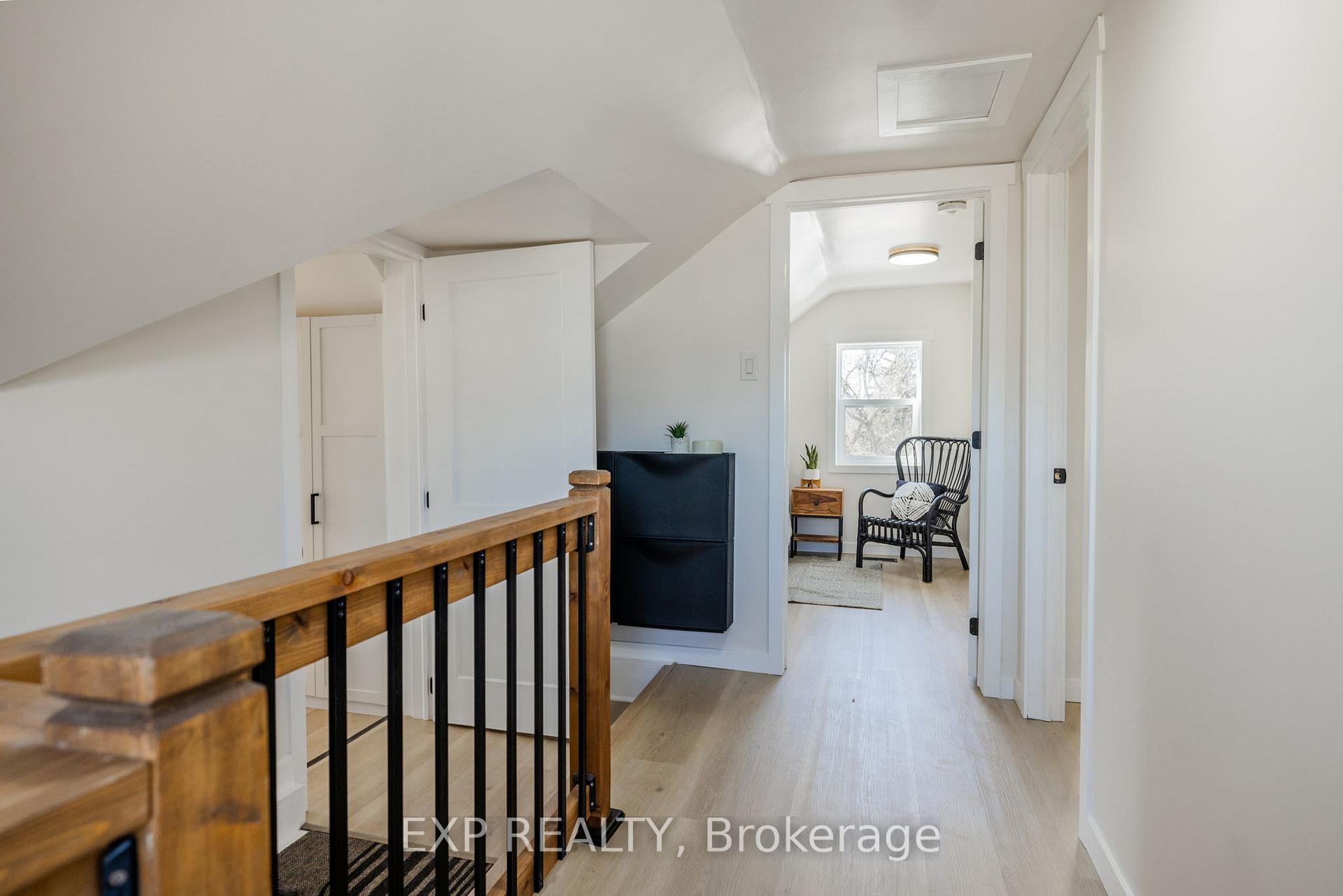 Photo 10 of 88 Edward Street S, Arnprior — HOMEH
