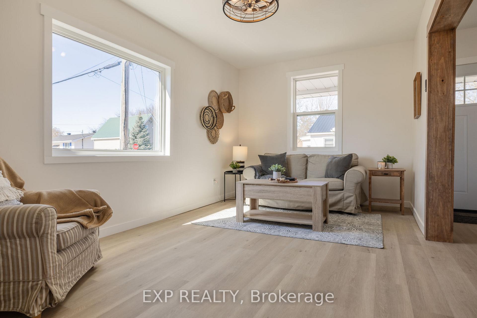 Photo 22 of 88 Edward Street S, Arnprior — HOMEH