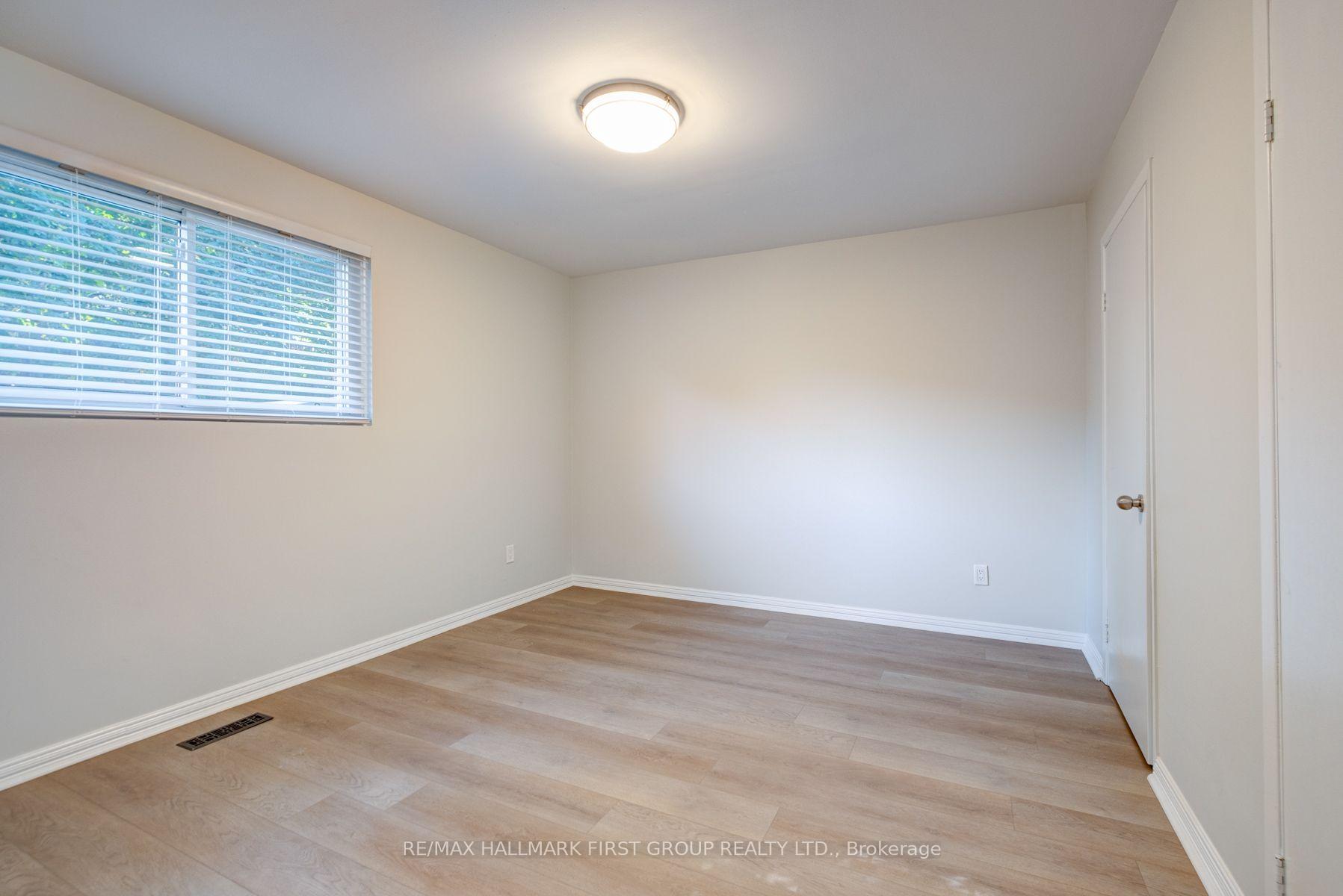 Photo 8 of 933 Dublin Street, Whitby, Downtown Whitby — HOMEH